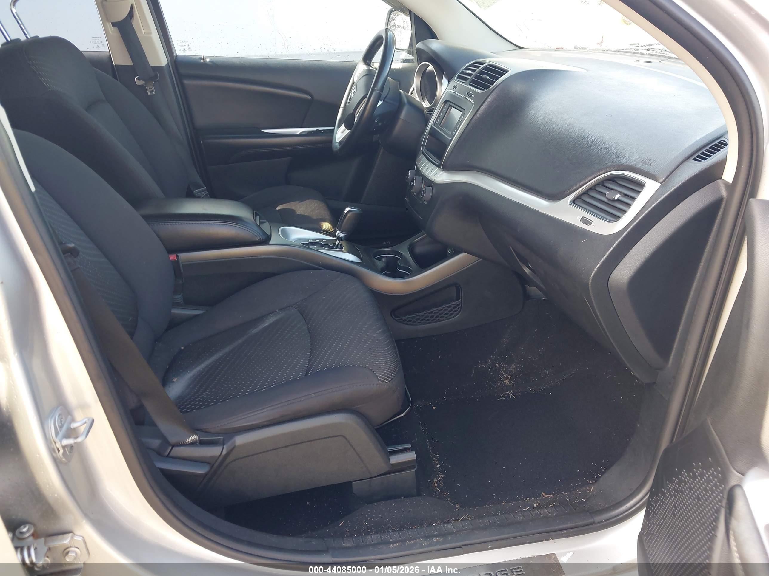 DODGE JOURNEY image 5