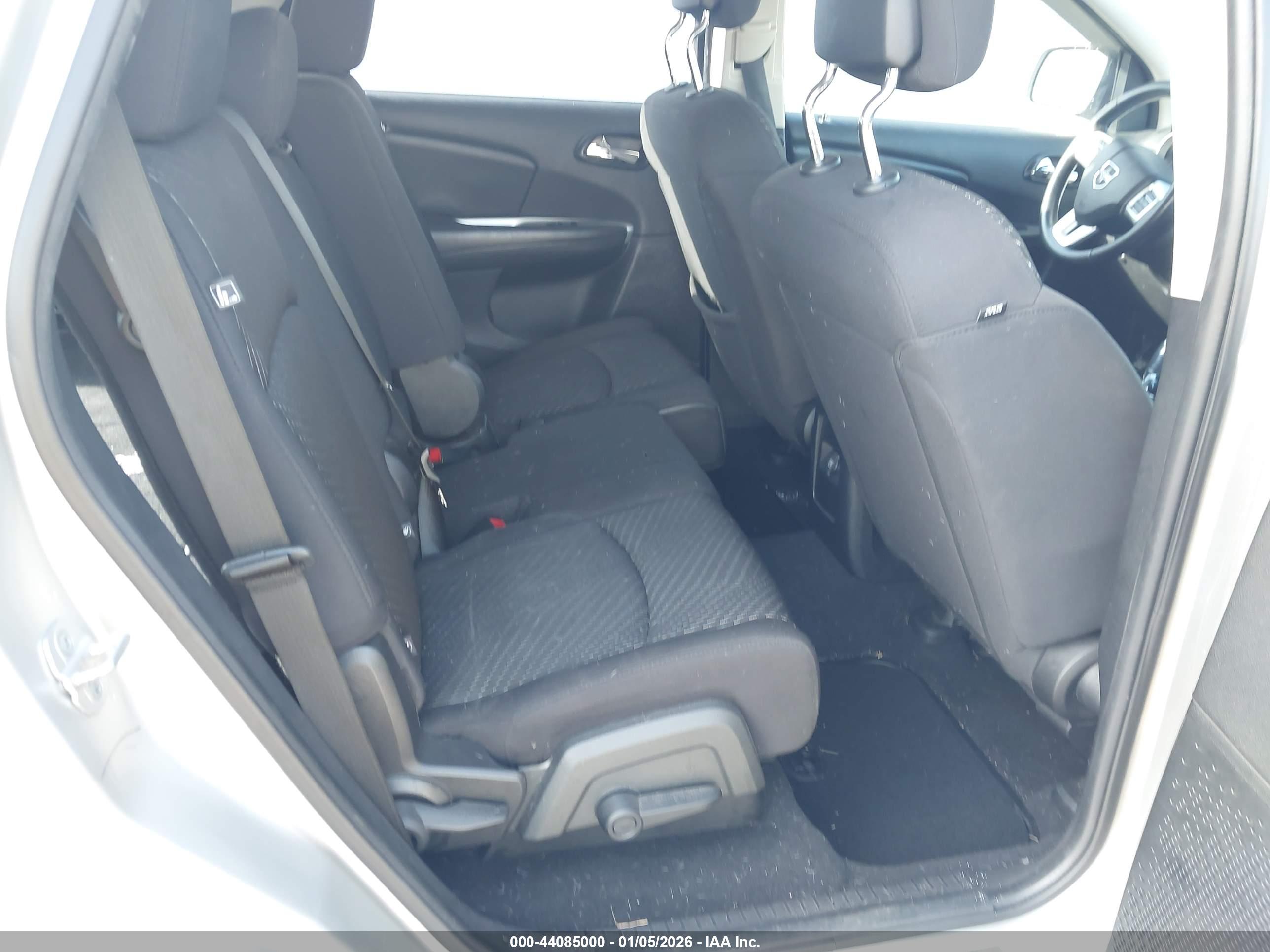 DODGE JOURNEY image 8
