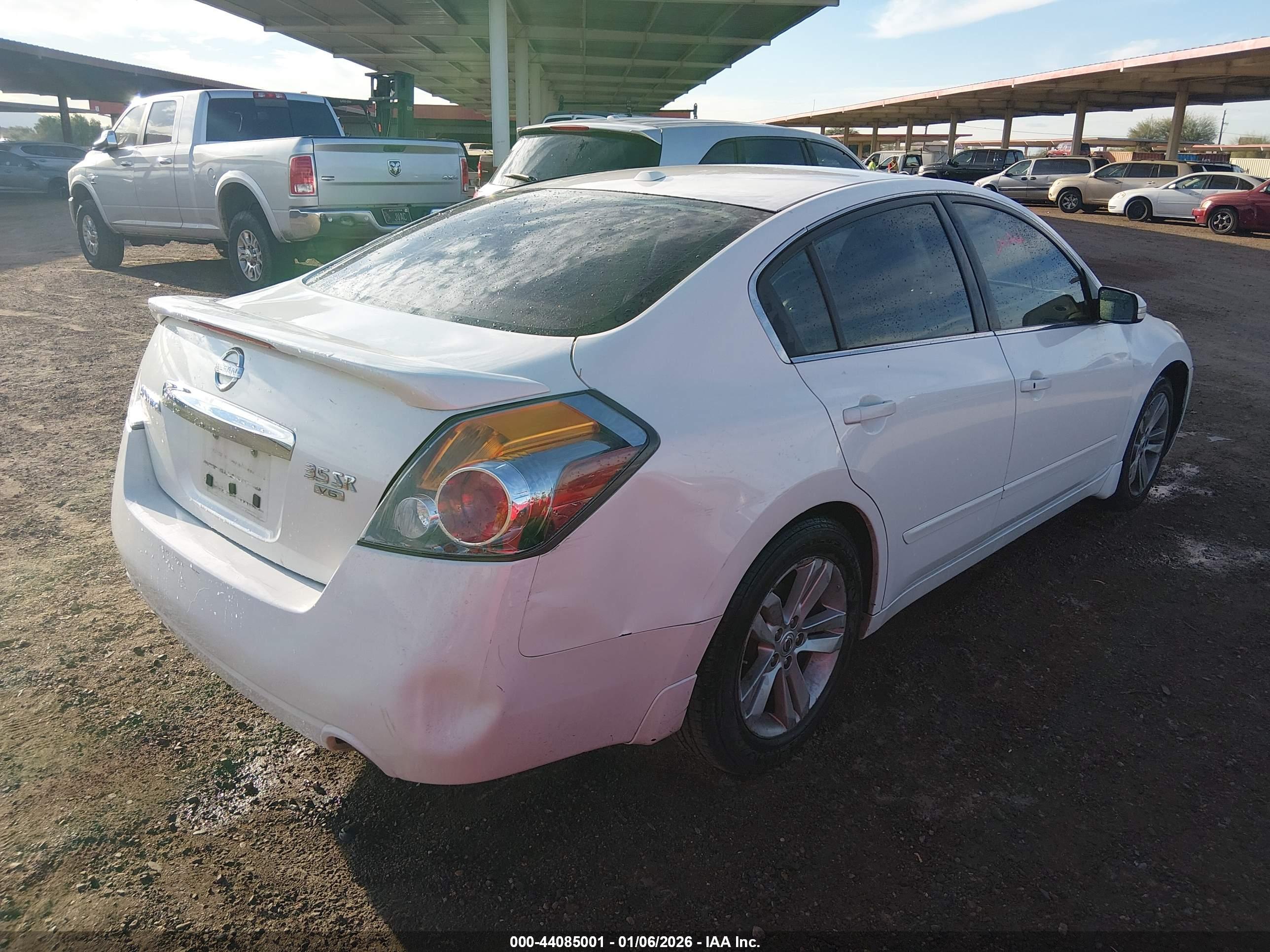 NISSAN ALTIMA image 4