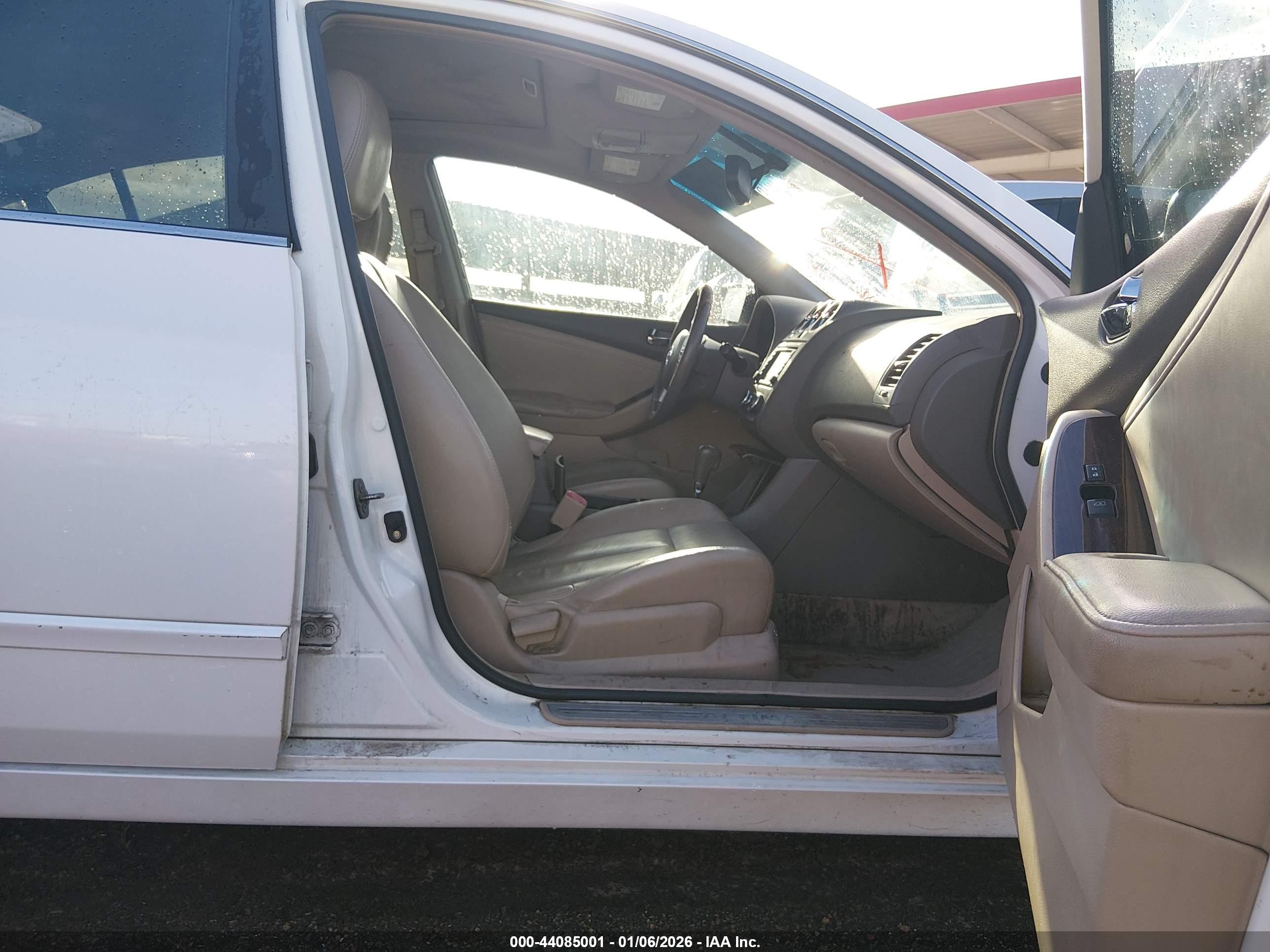 NISSAN ALTIMA image 5