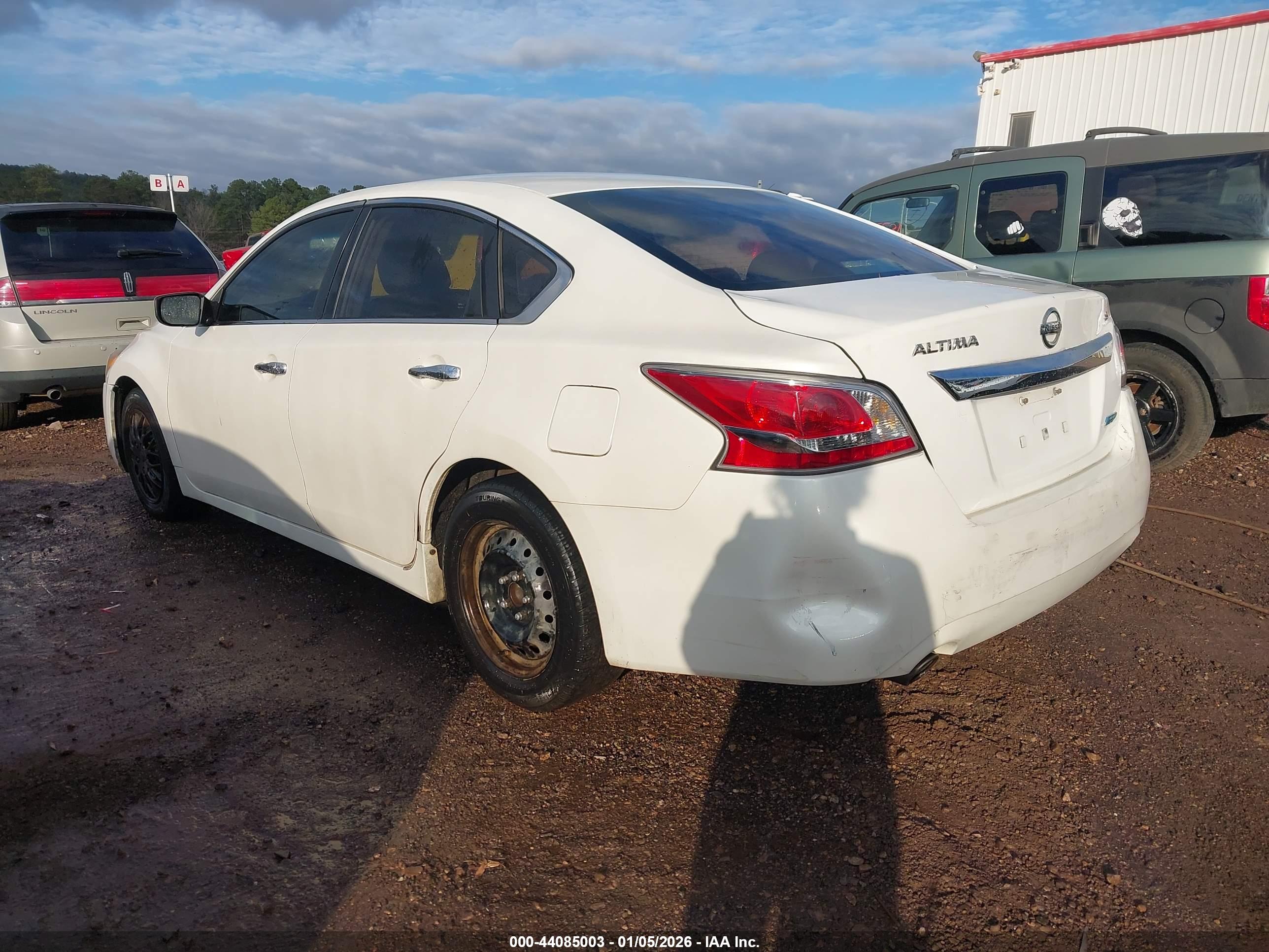 NISSAN ALTIMA image 3