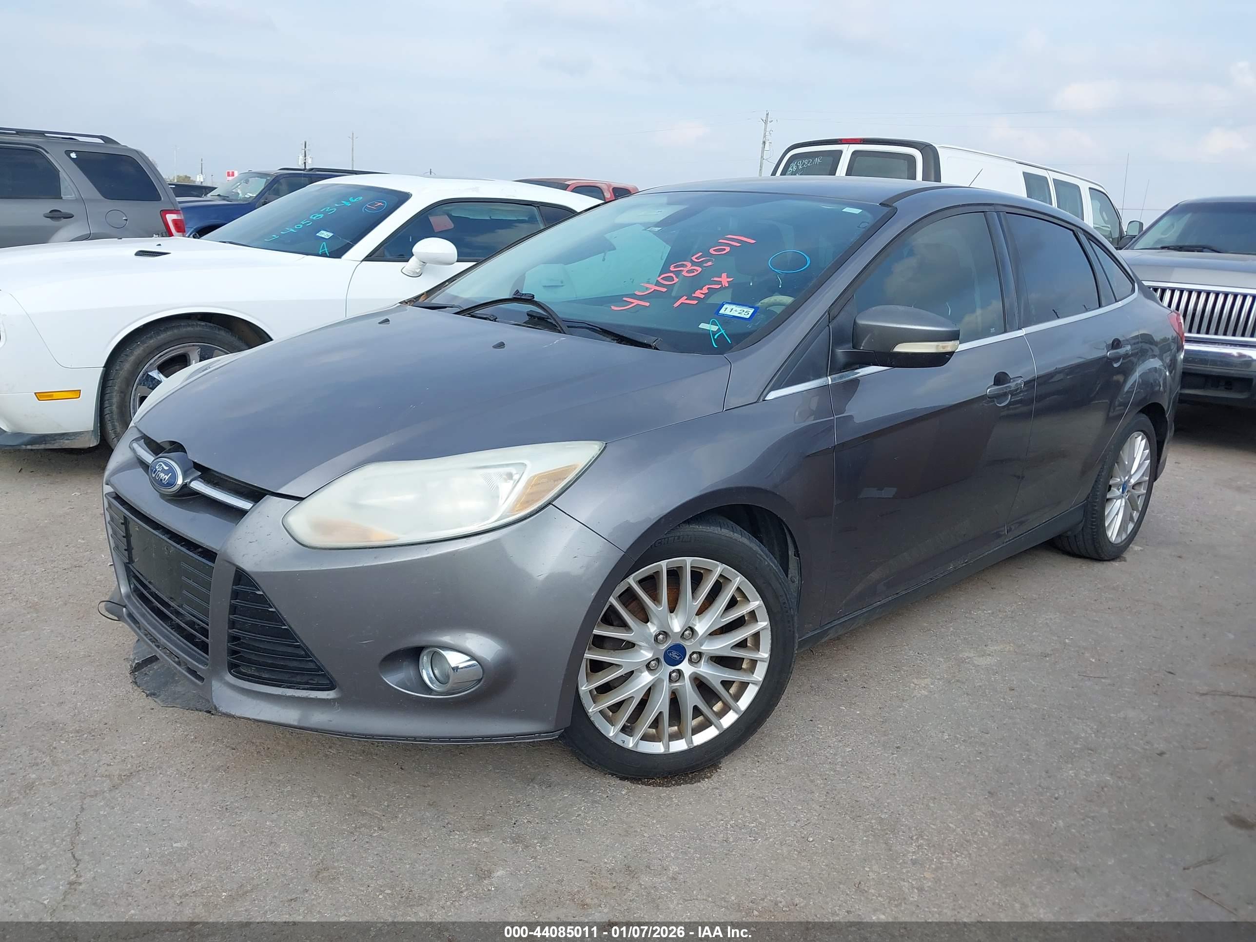 FORD FOCUS image 2