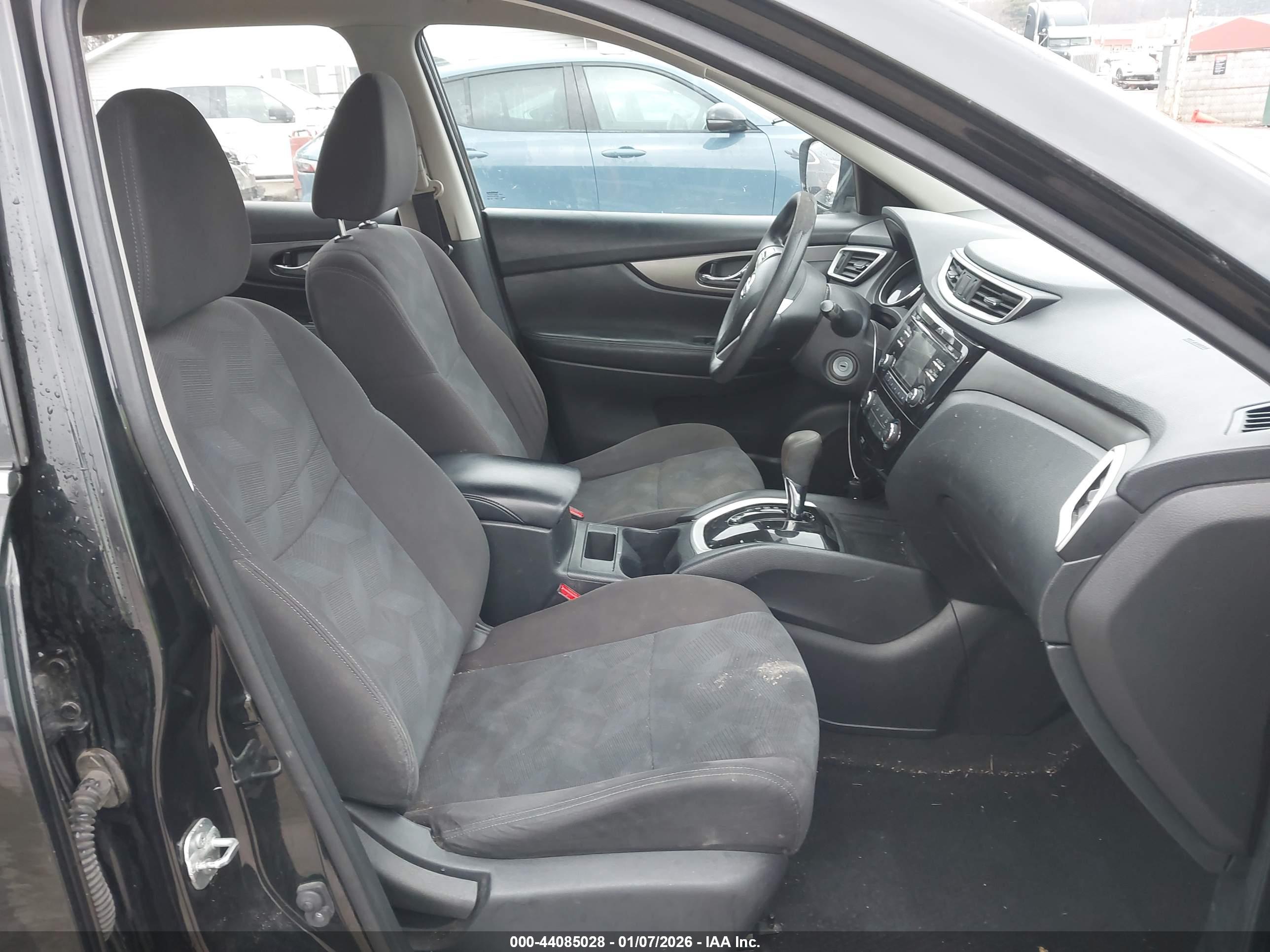 NISSAN ROGUE image 5