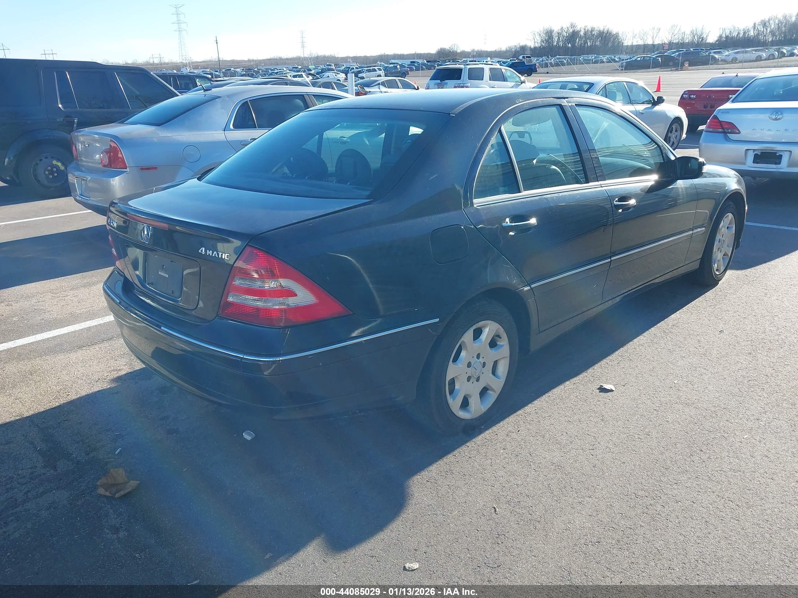 MERCEDES-BENZ C image 4
