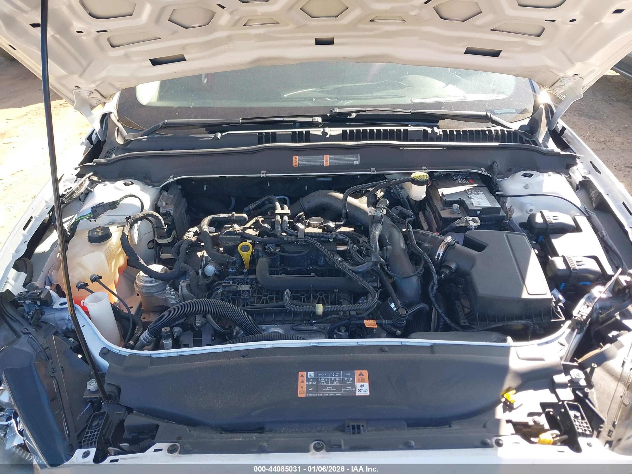 FORD FUSION image 10