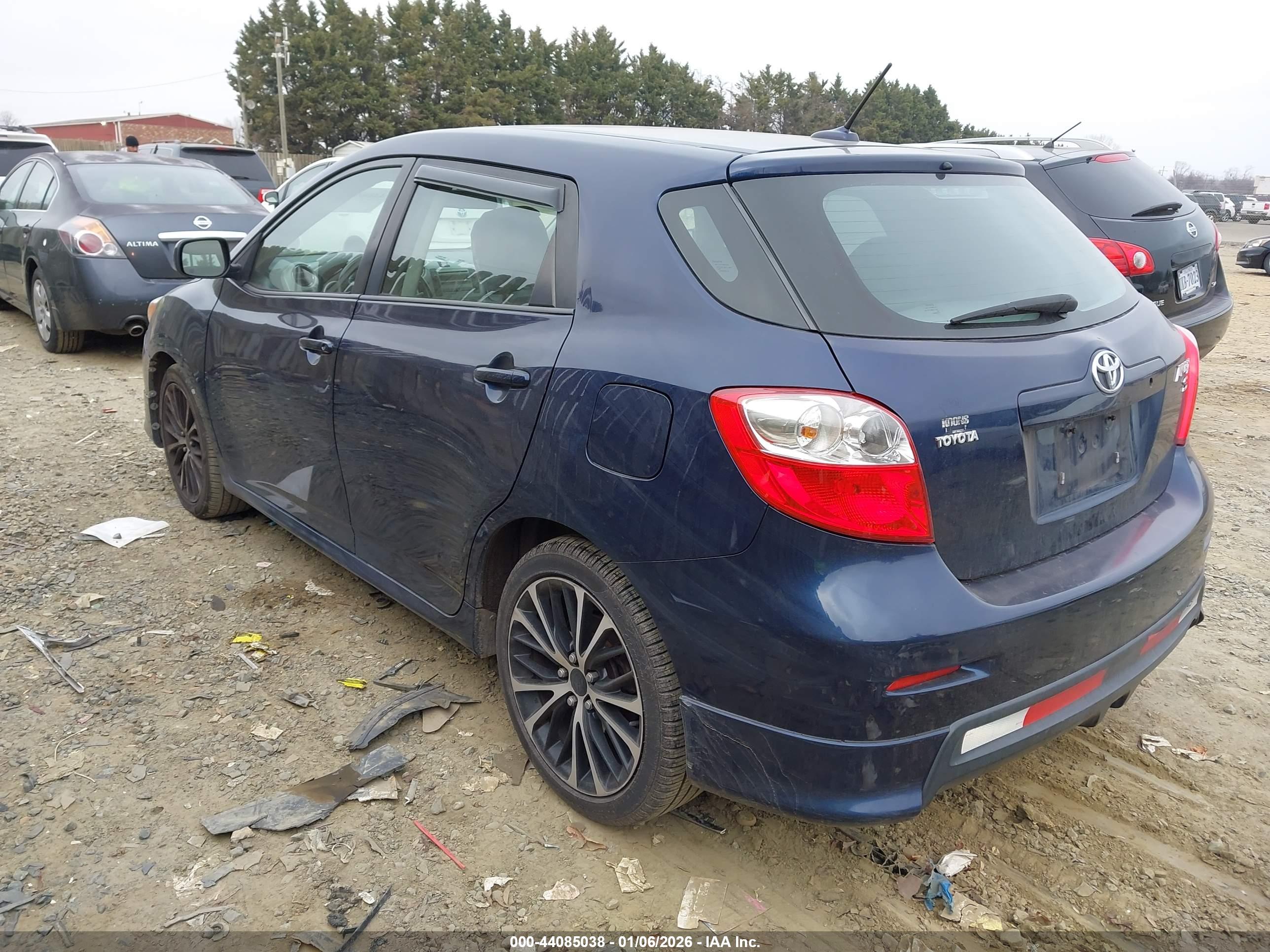 TOYOTA MATRIX image 3