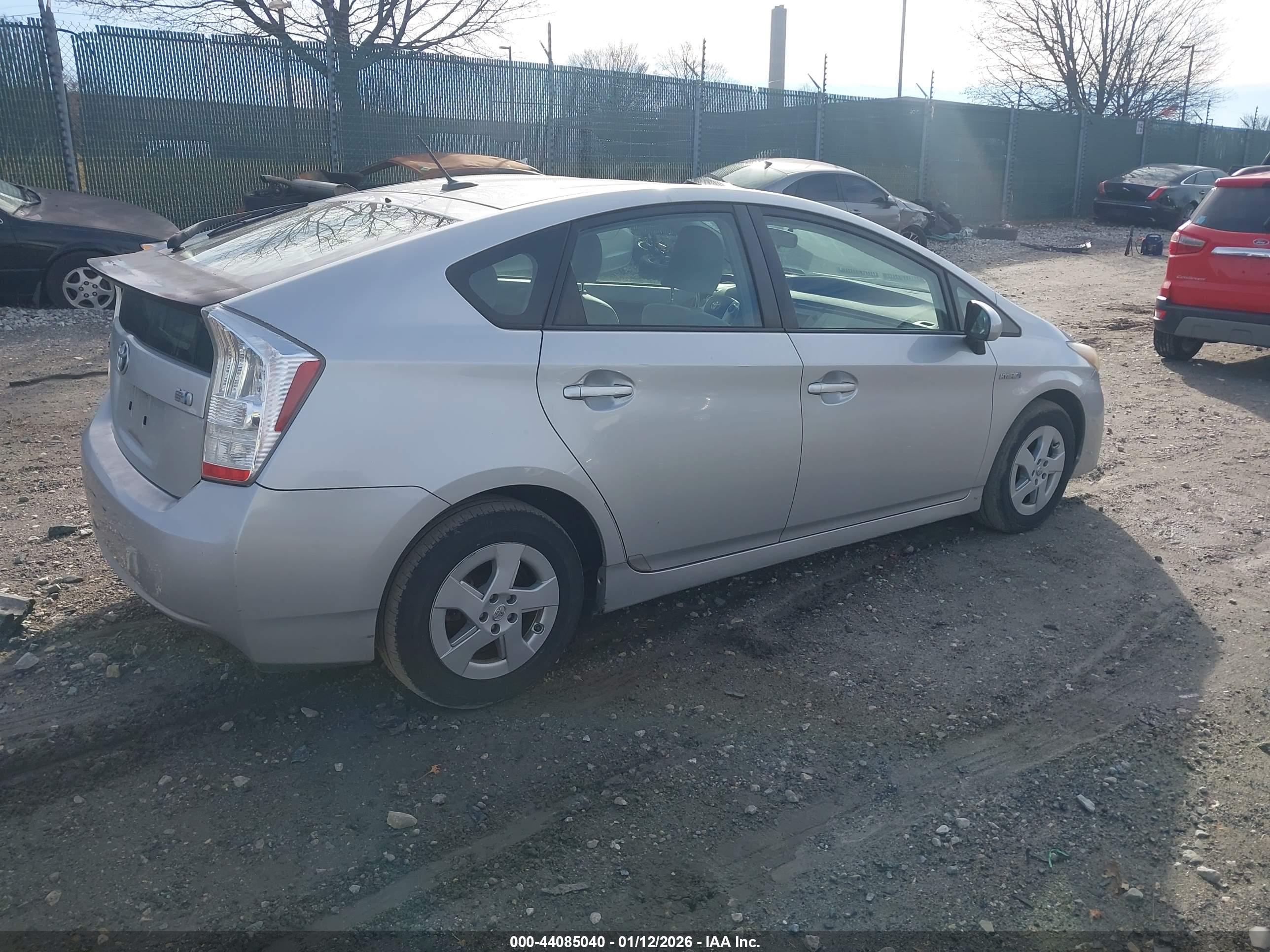 TOYOTA PRIUS image 4