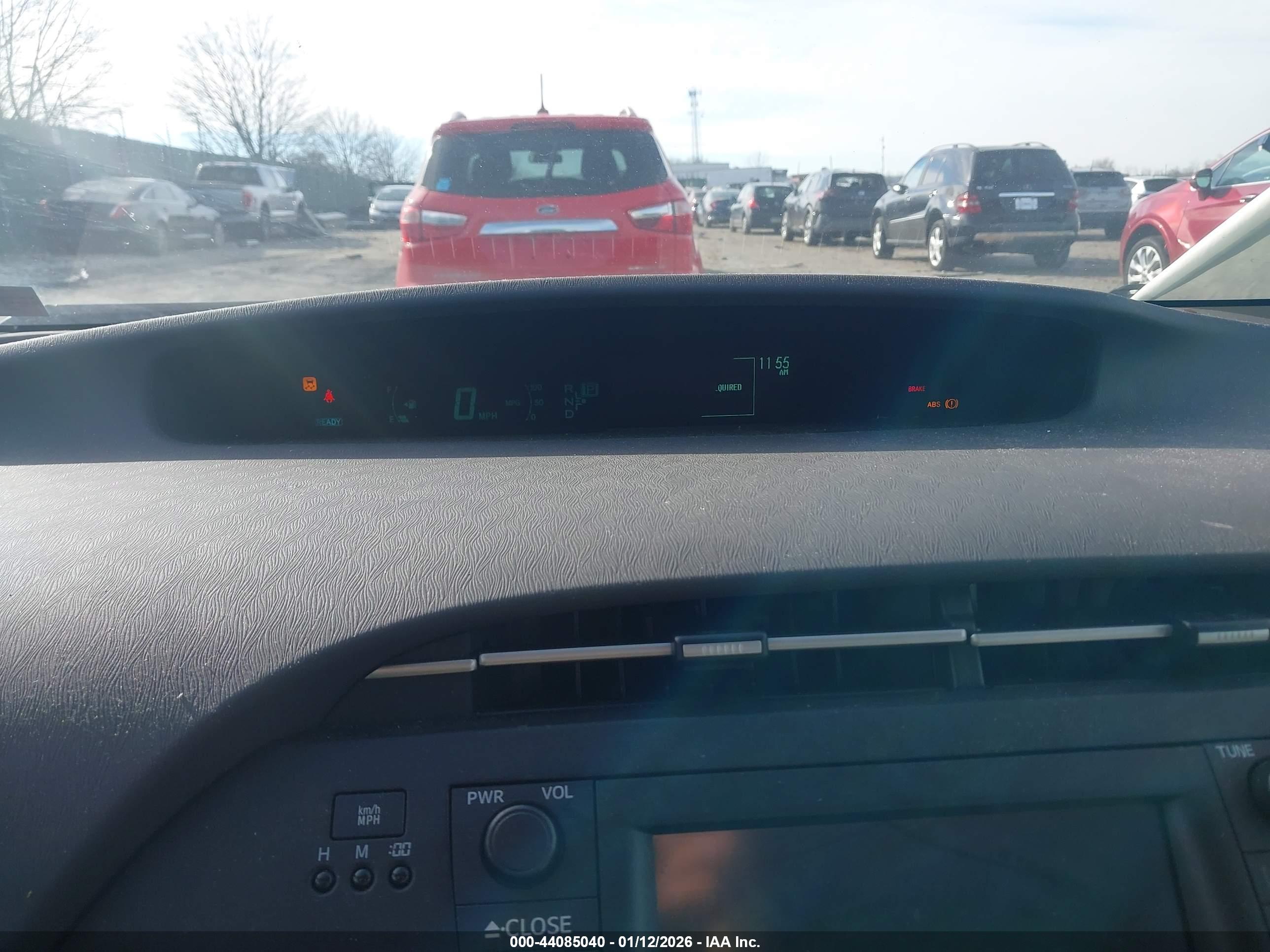 TOYOTA PRIUS image 7