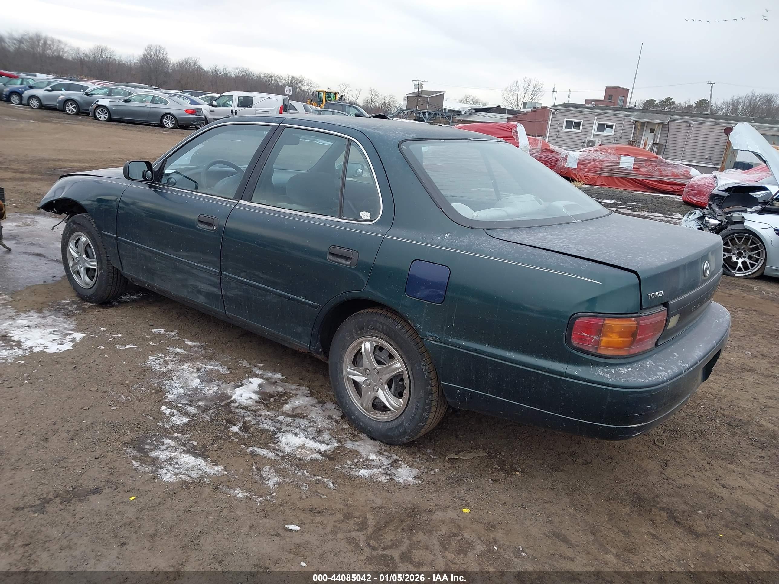 TOYOTA CAMRY image 3