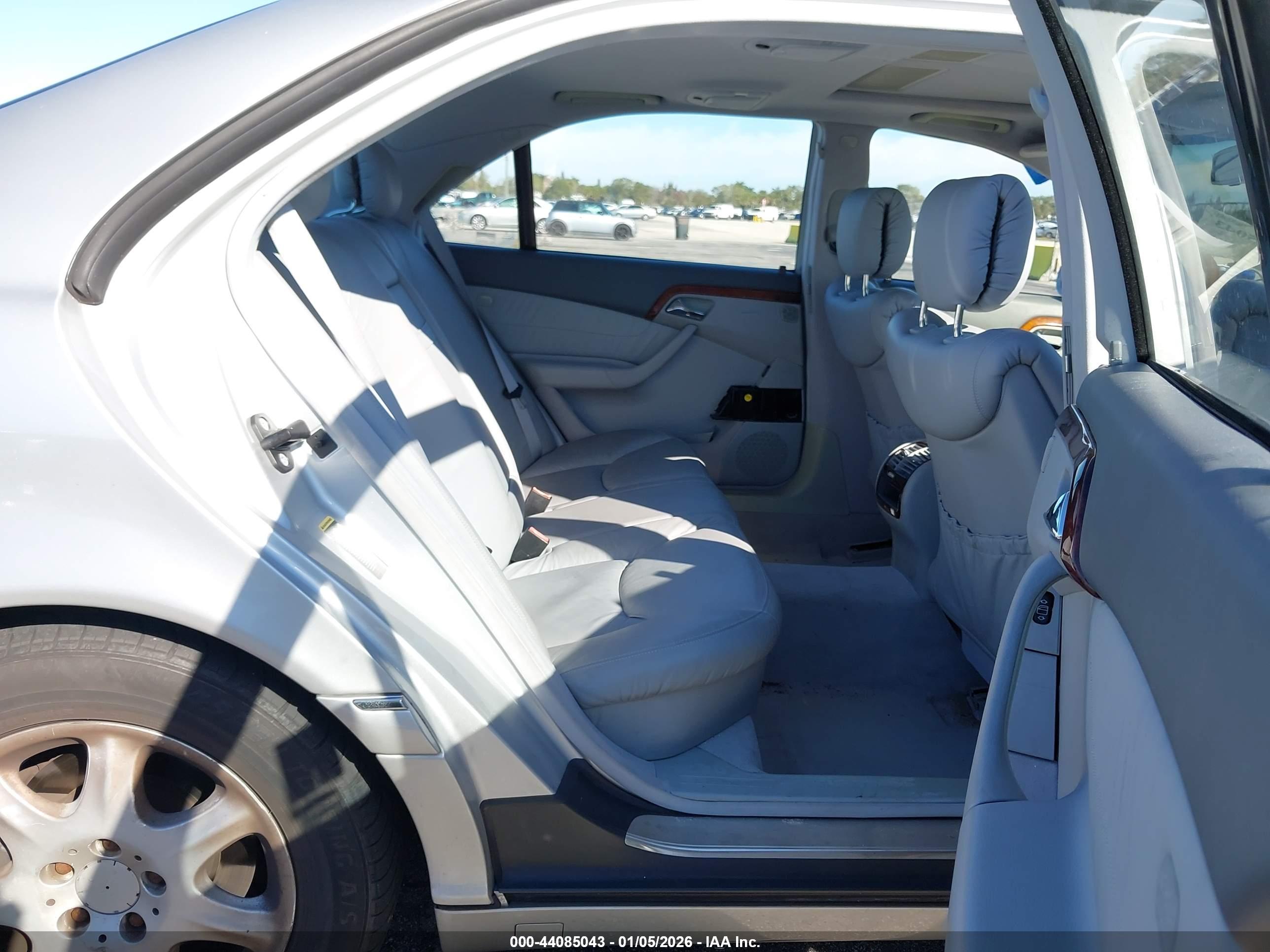 MERCEDES-BENZ S image 8