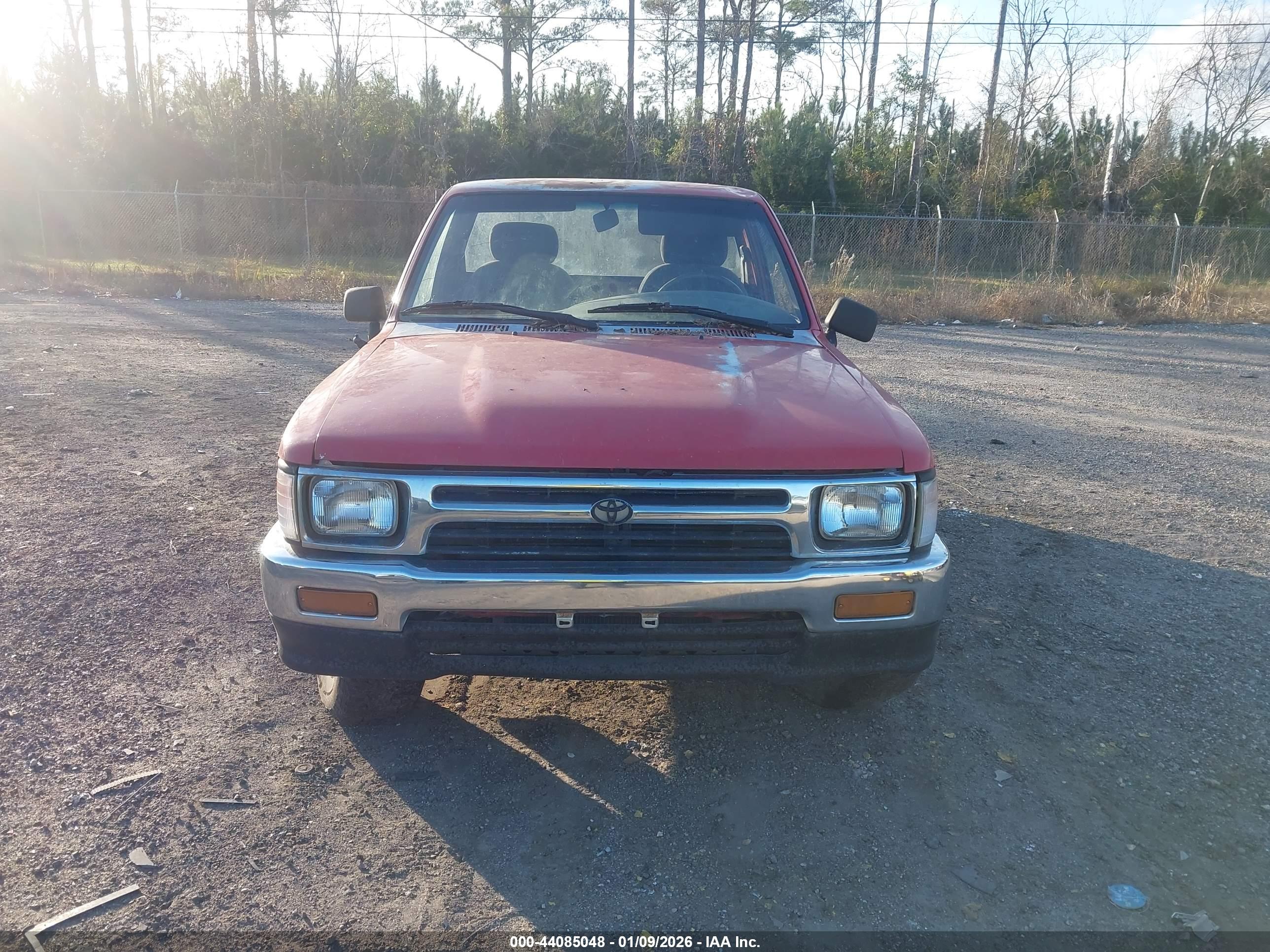TOYOTA PICKUP image 6