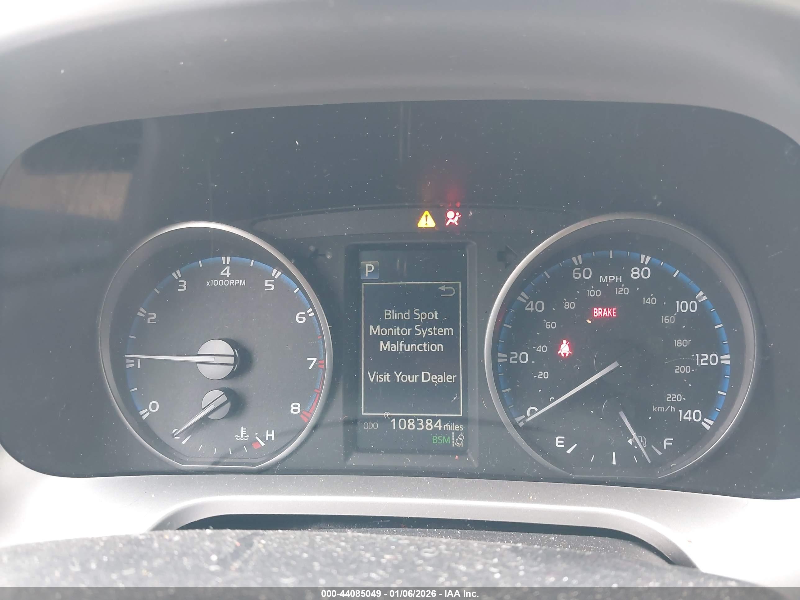 TOYOTA RAV4 image 7