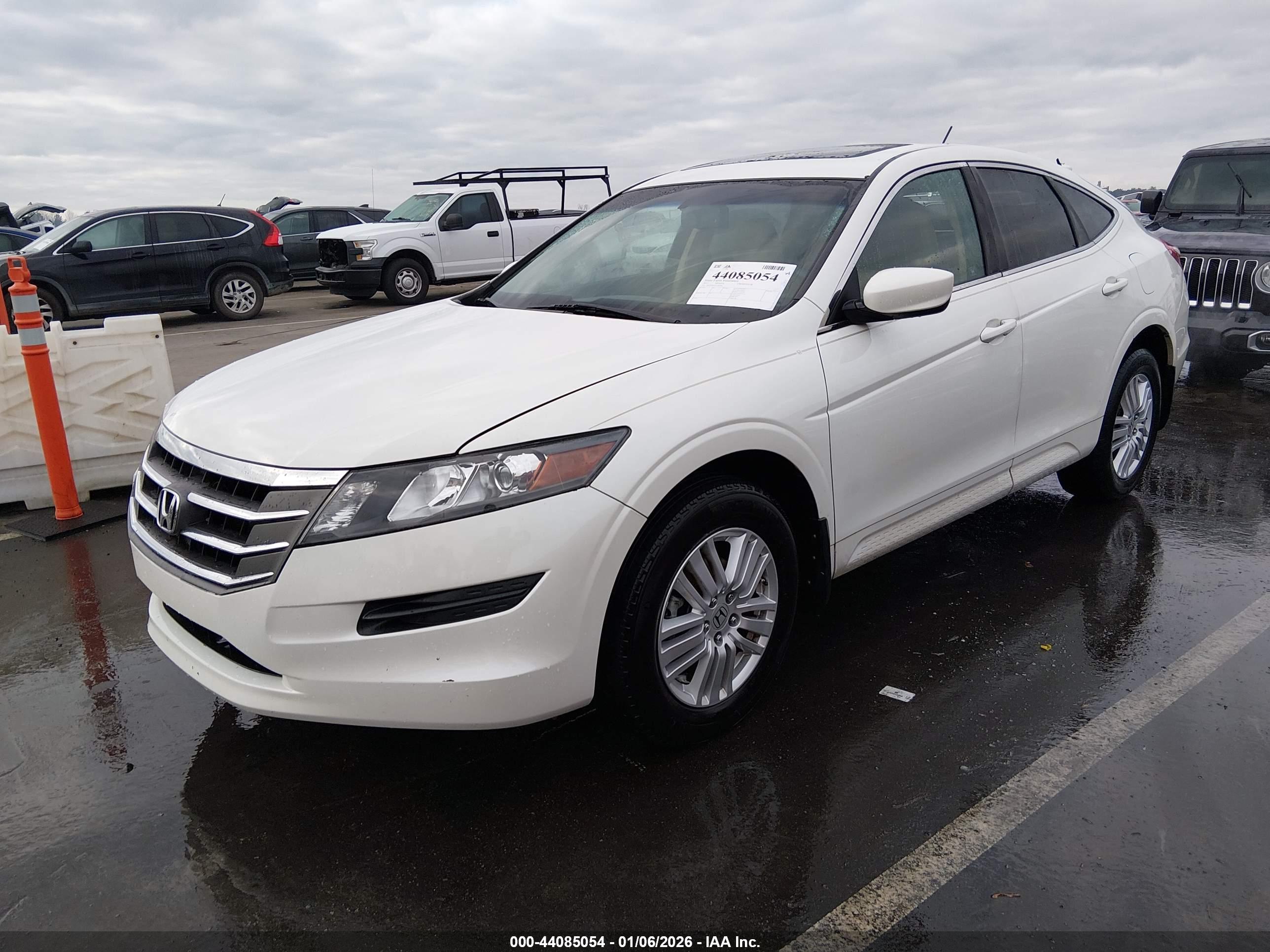 HONDA CROSSTOUR image 2