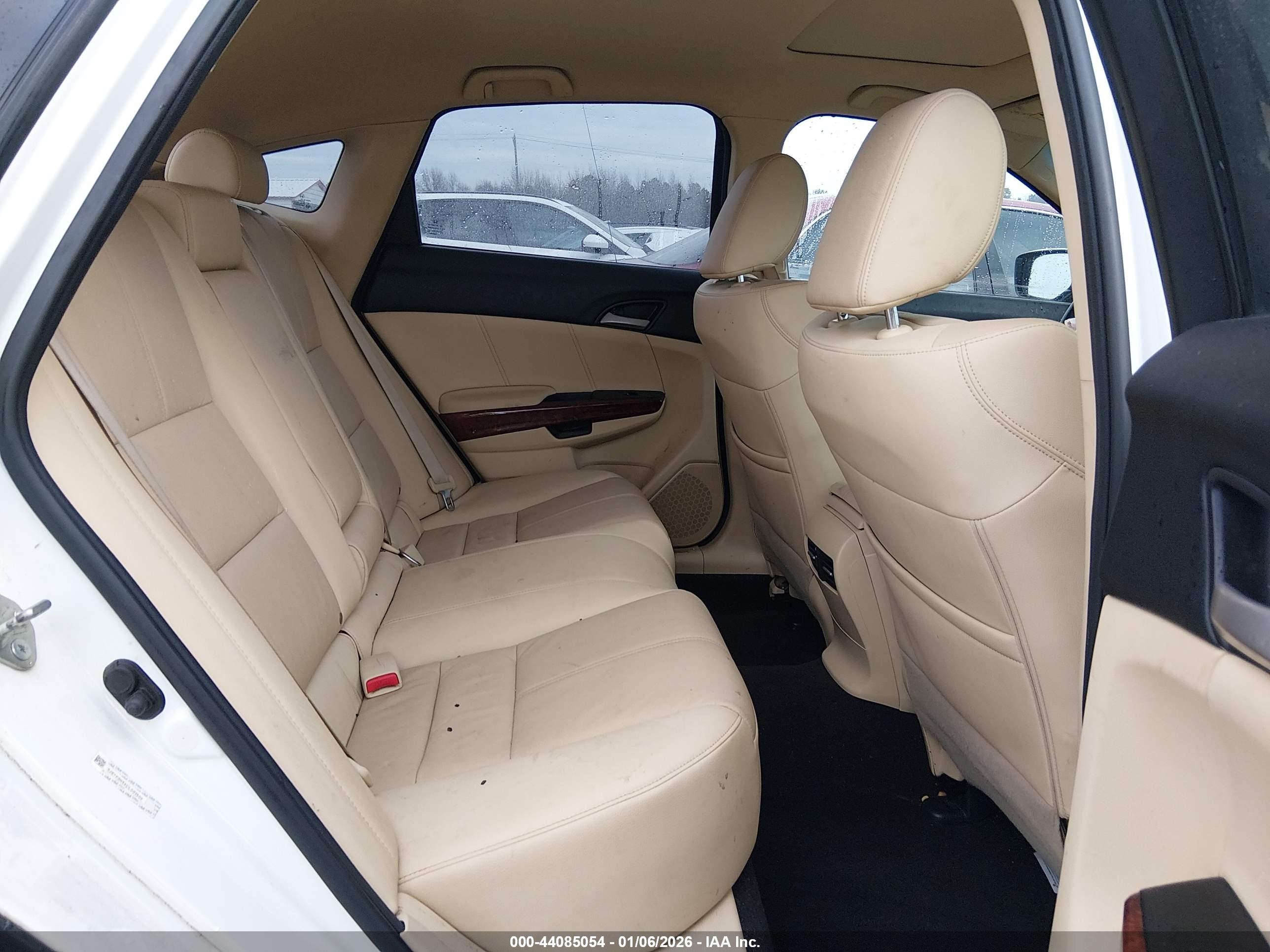 HONDA CROSSTOUR image 8