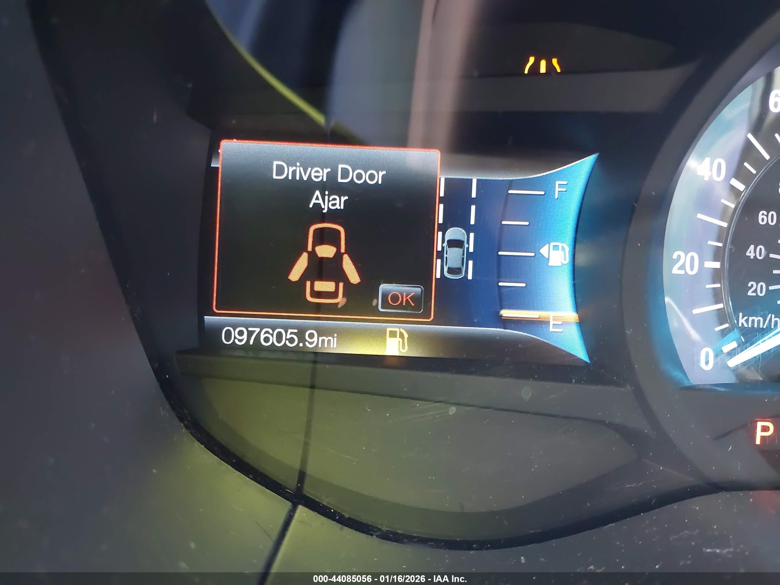 FORD FUSION image 7