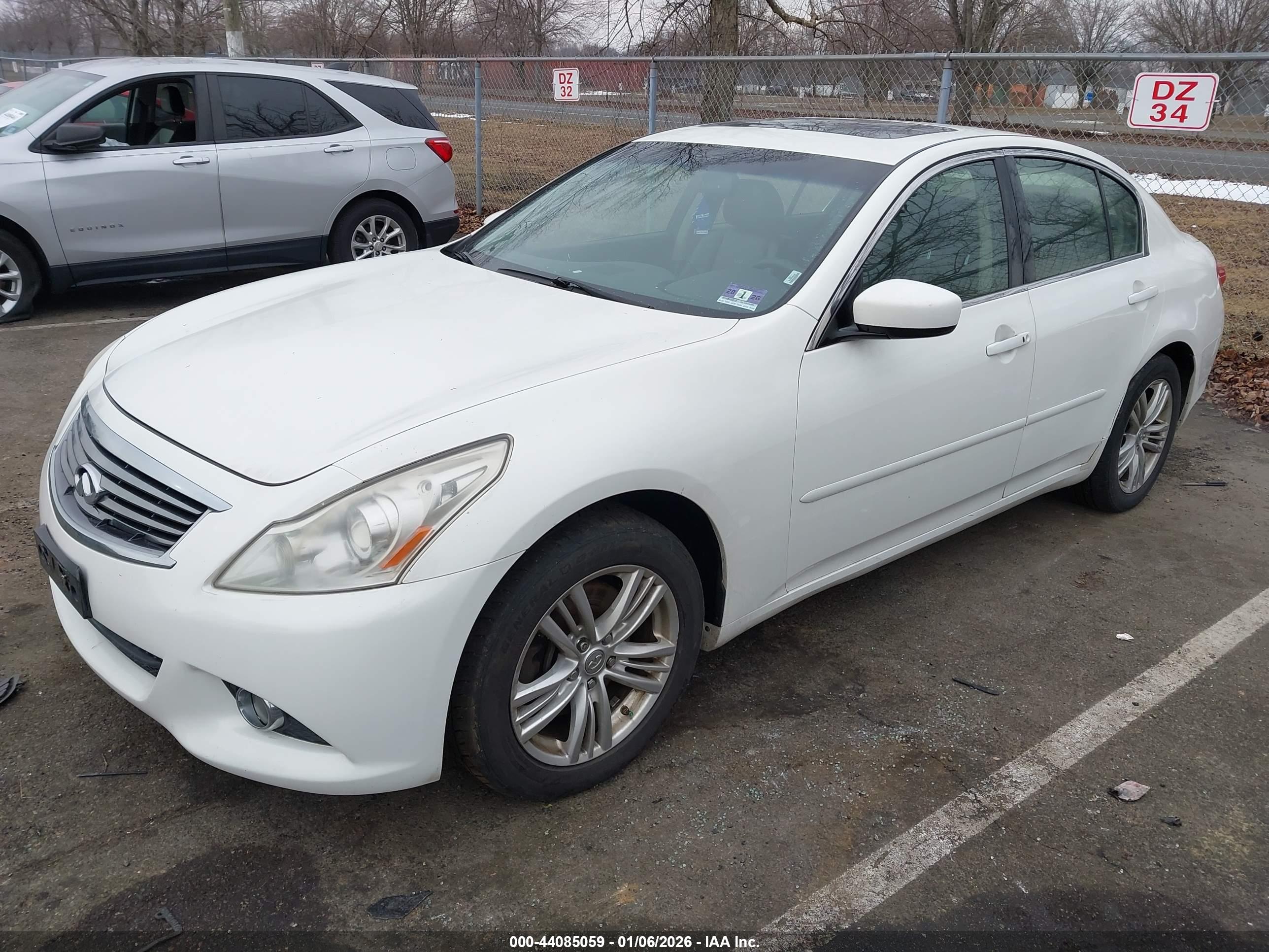 INFINITI G37X image 2
