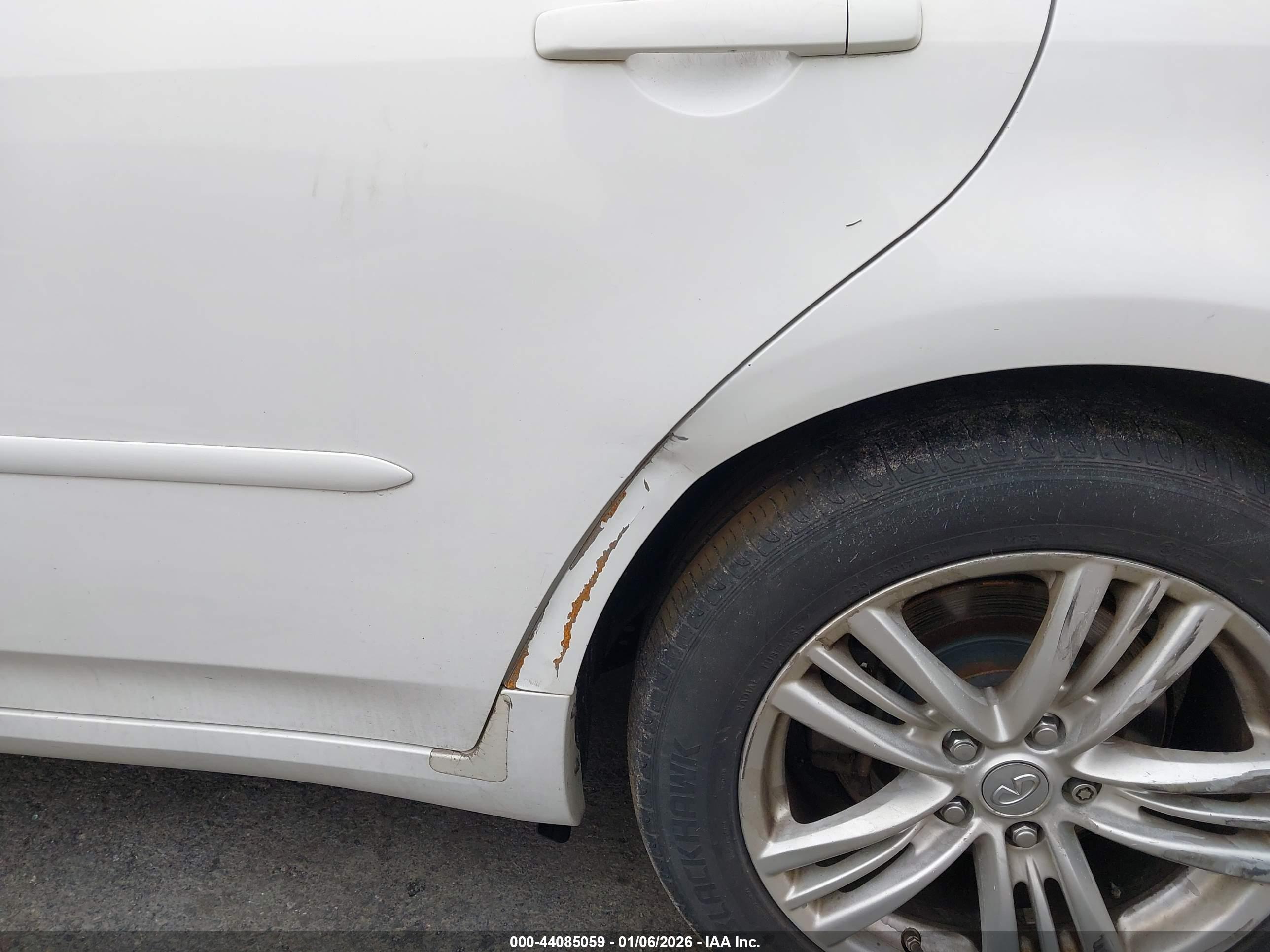 INFINITI G37X image 6