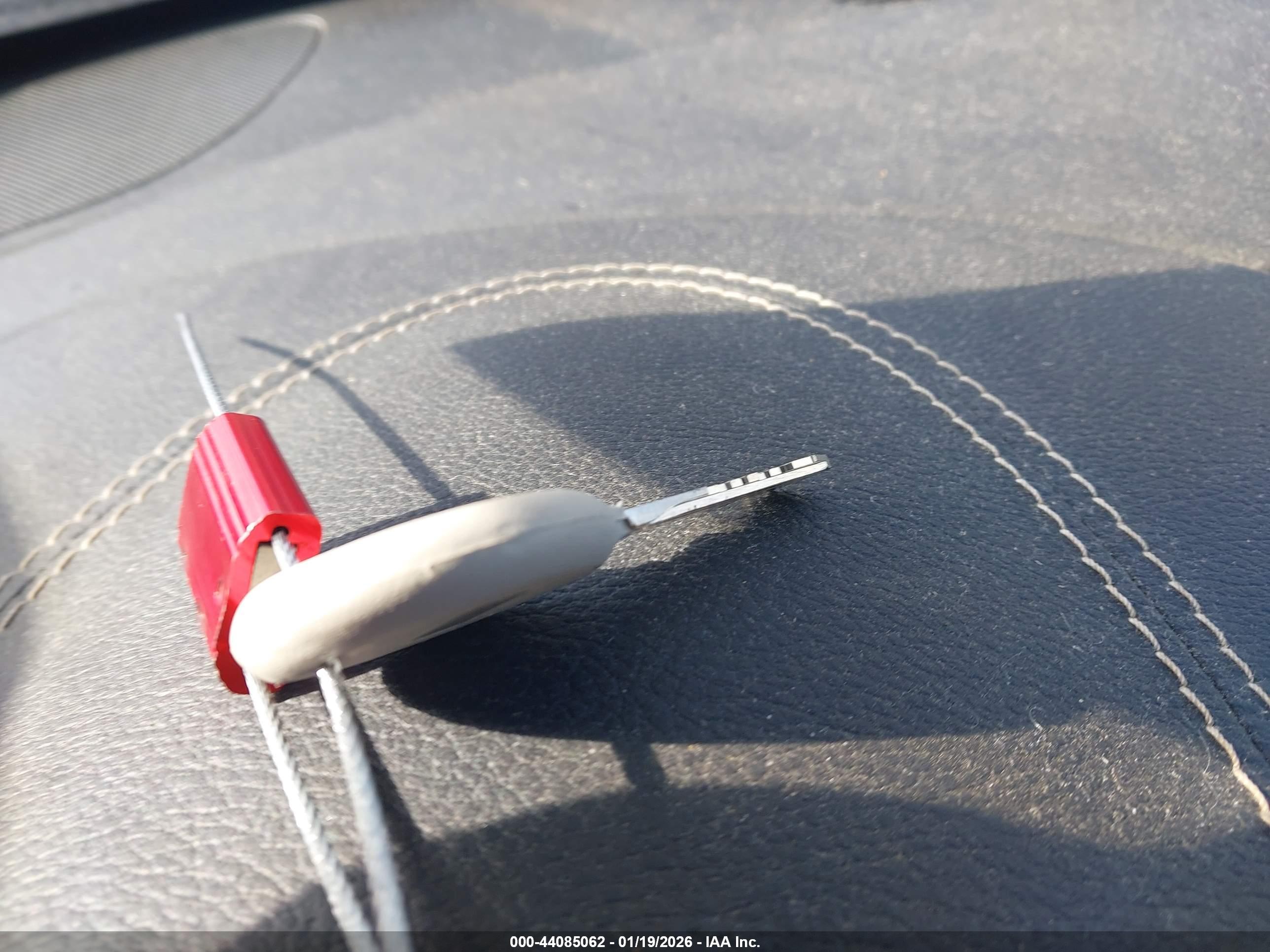 DODGE AVENGER image 11