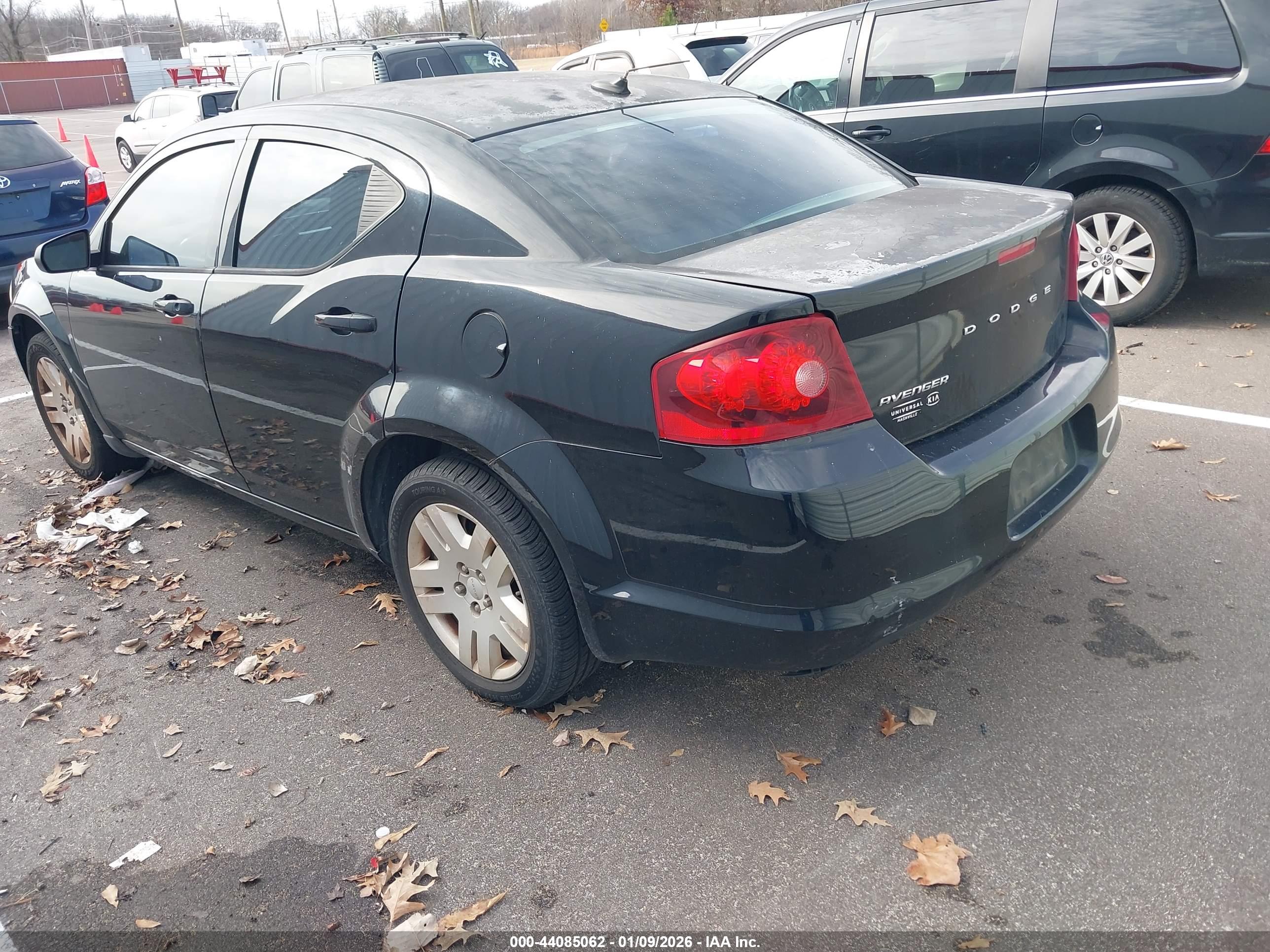 DODGE AVENGER image 3