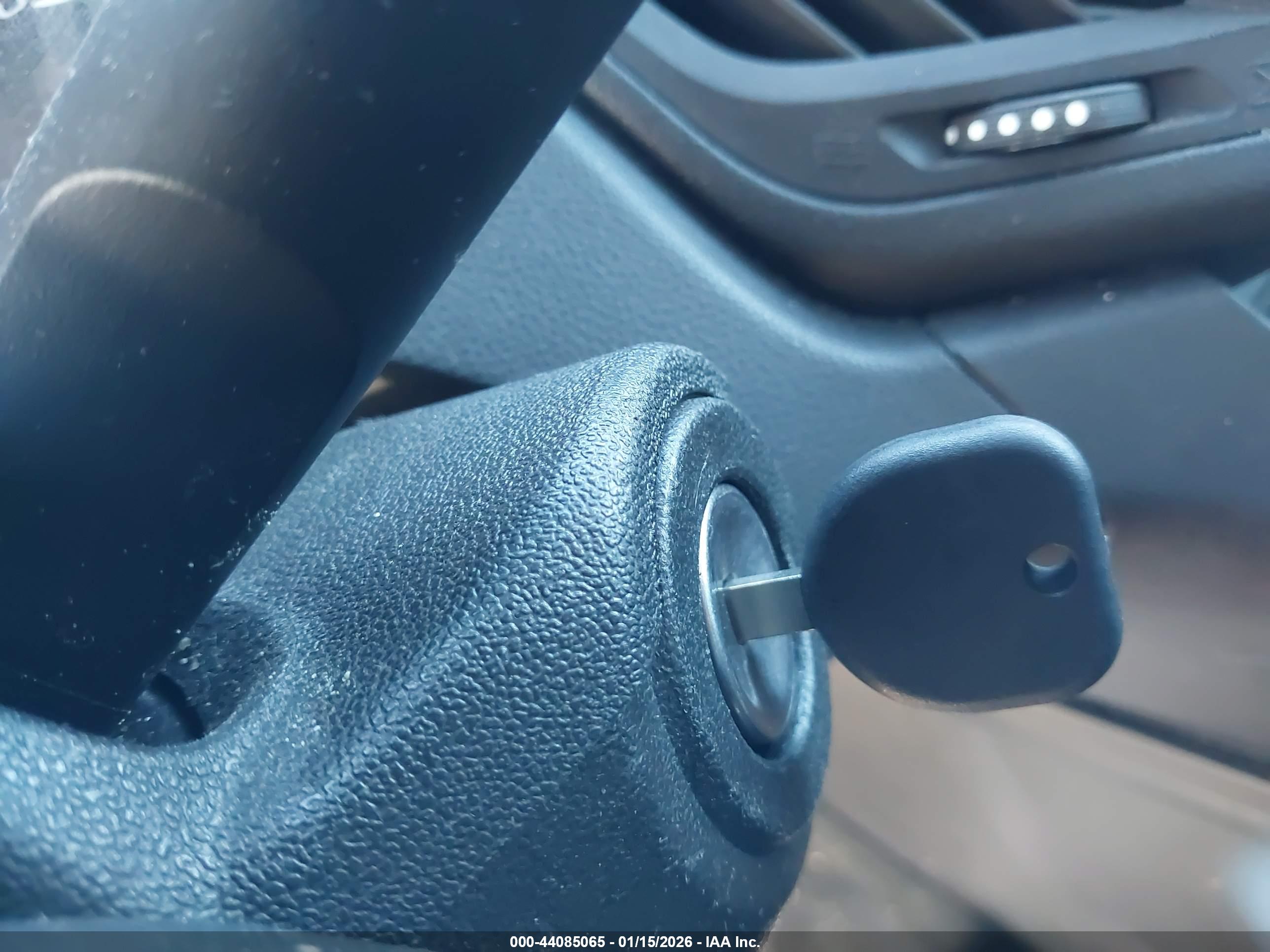 CHEVROLET EQUINOX image 11