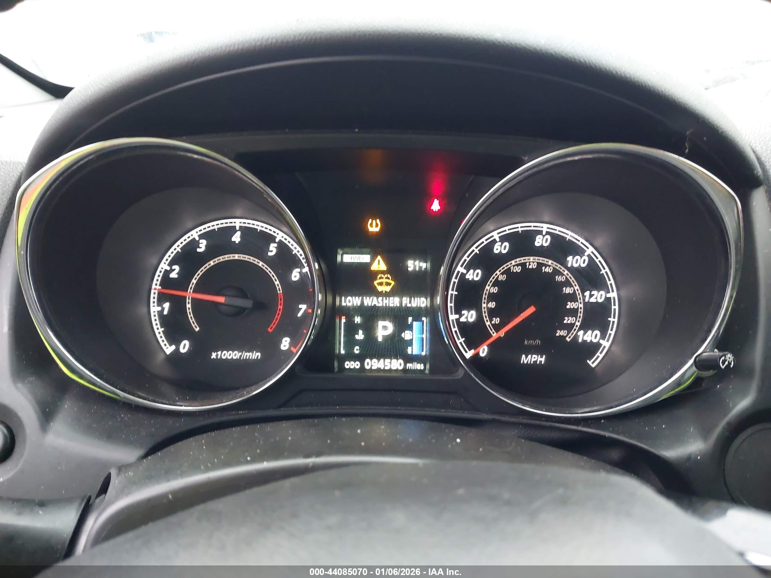 MITSUBISHI OUTLANDER image 7