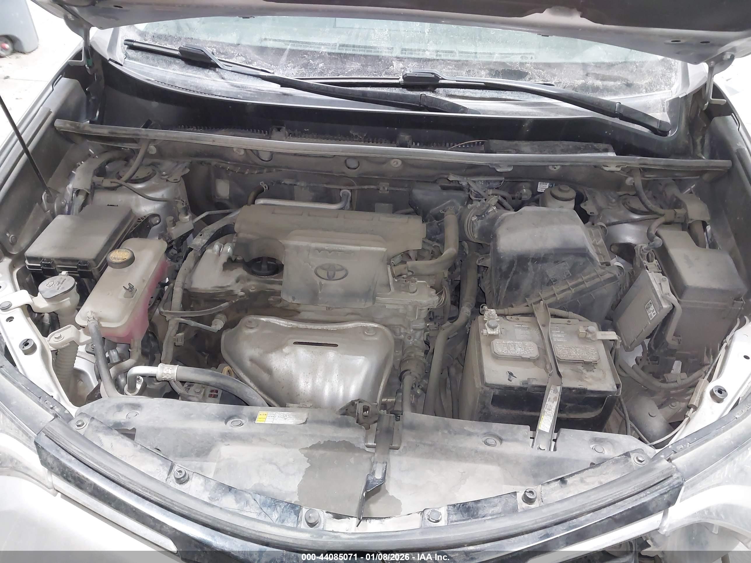 TOYOTA RAV4 image 10