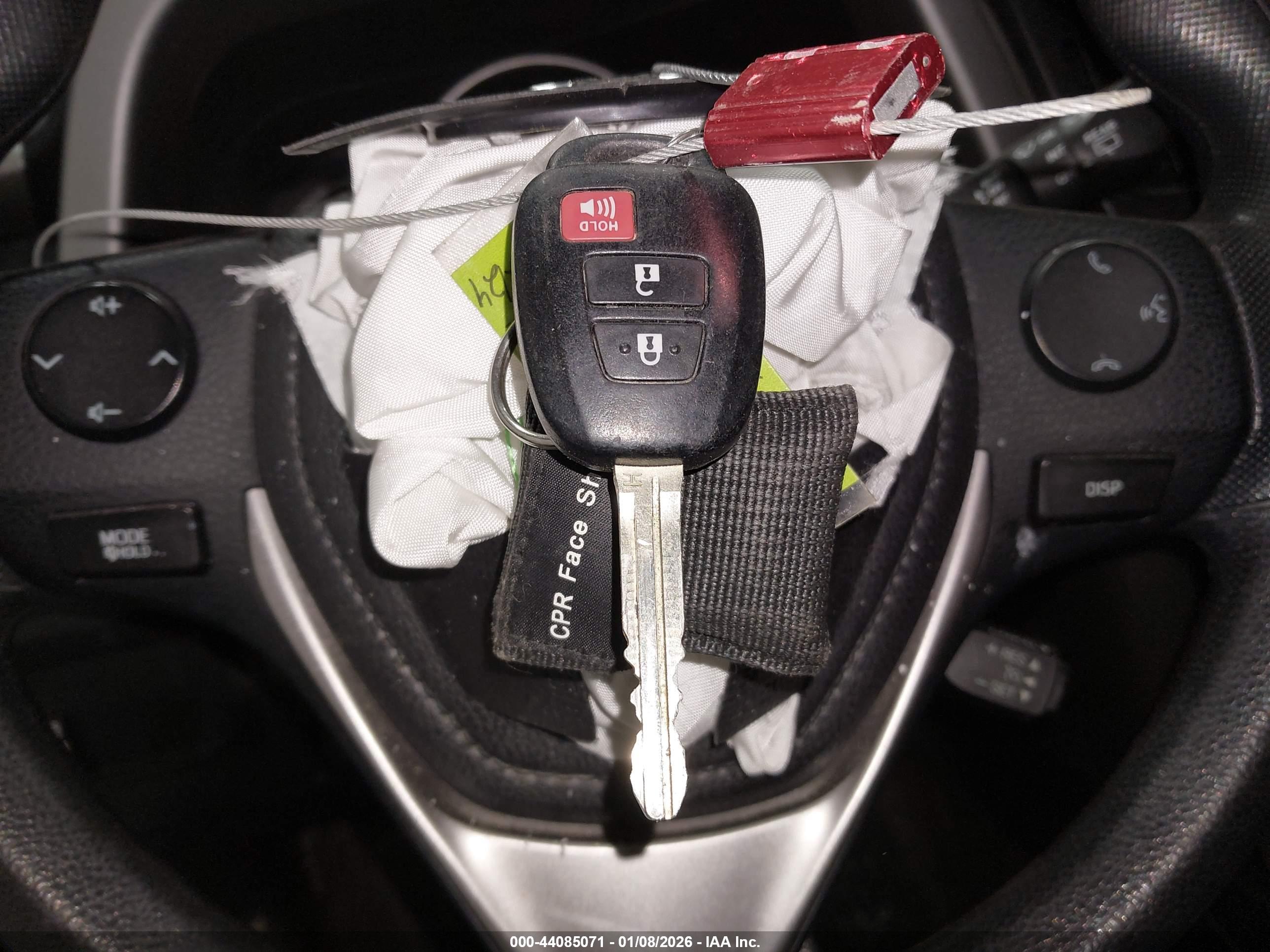 TOYOTA RAV4 image 11