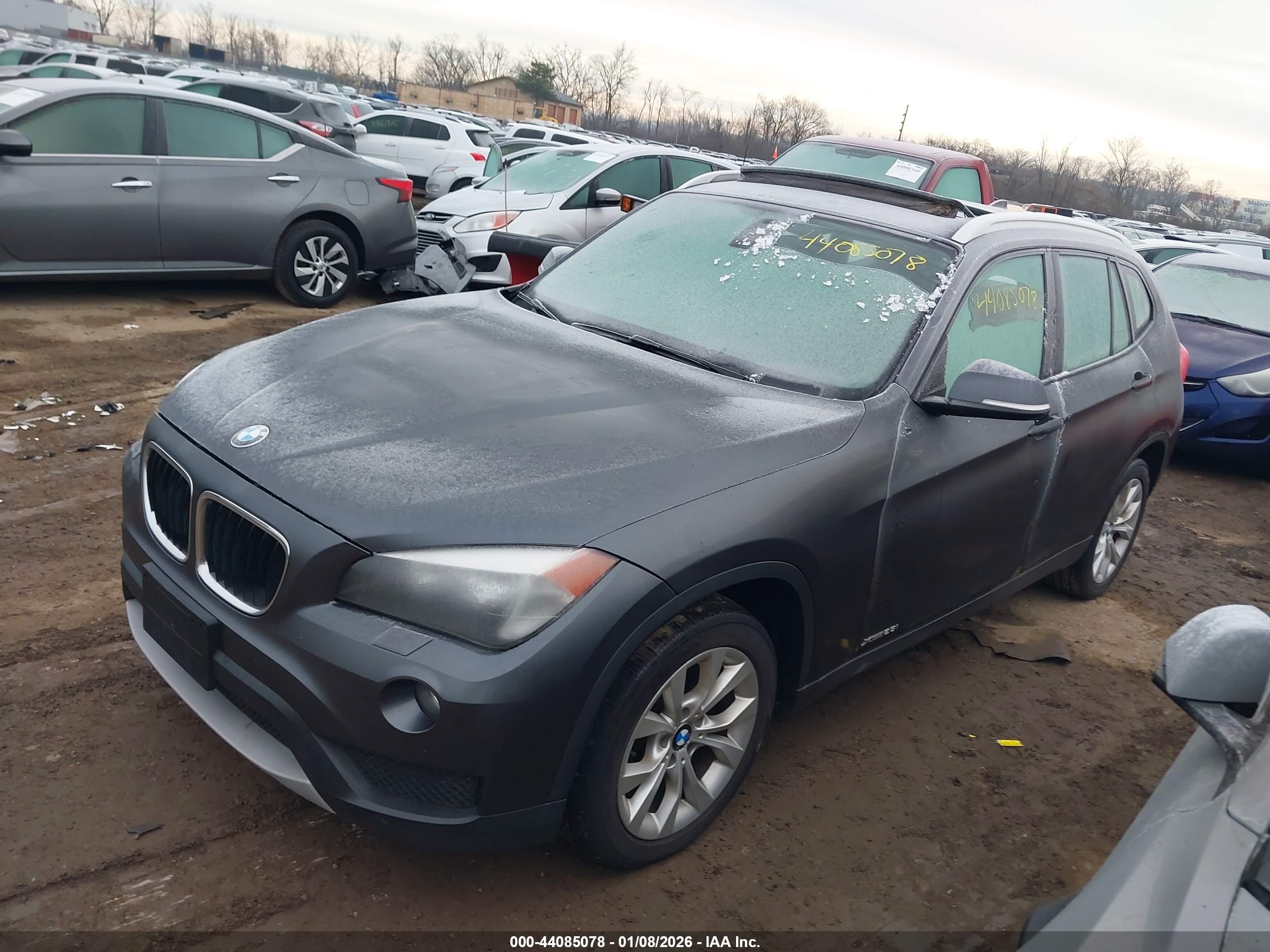 BMW X1 image 2