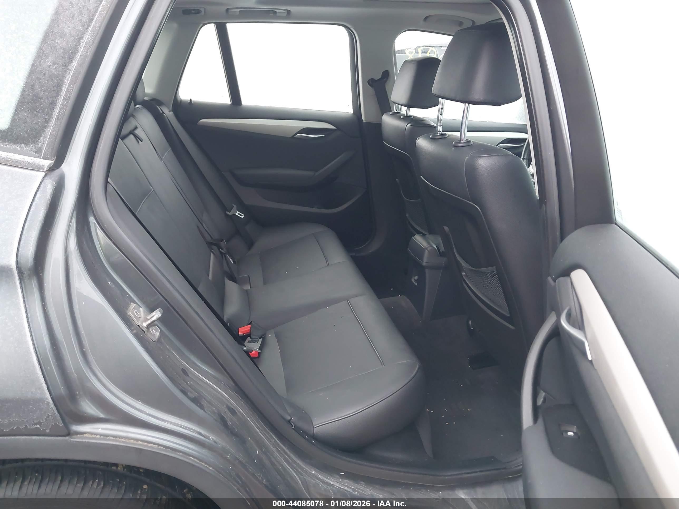BMW X1 image 8