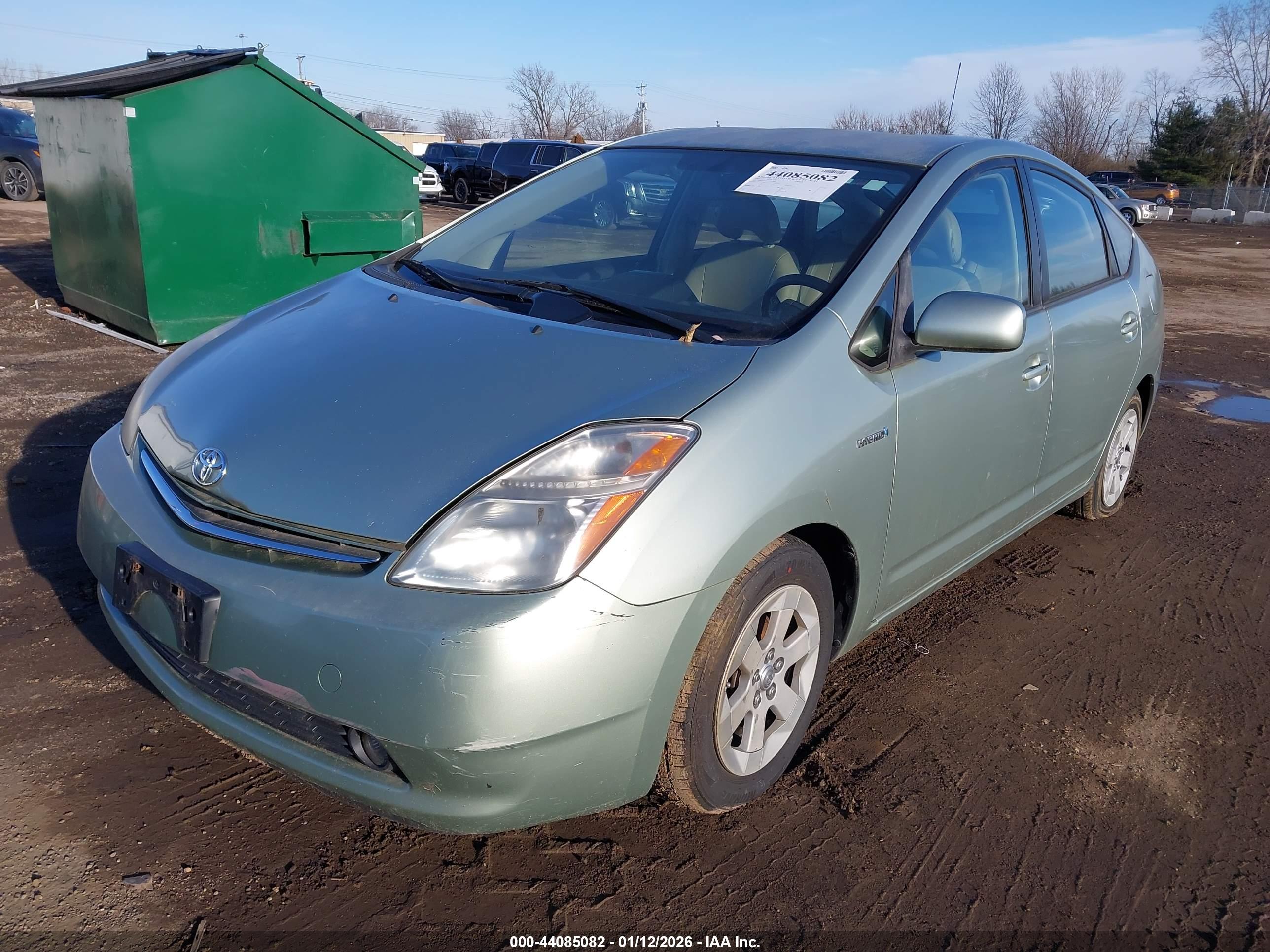 TOYOTA PRIUS image 2