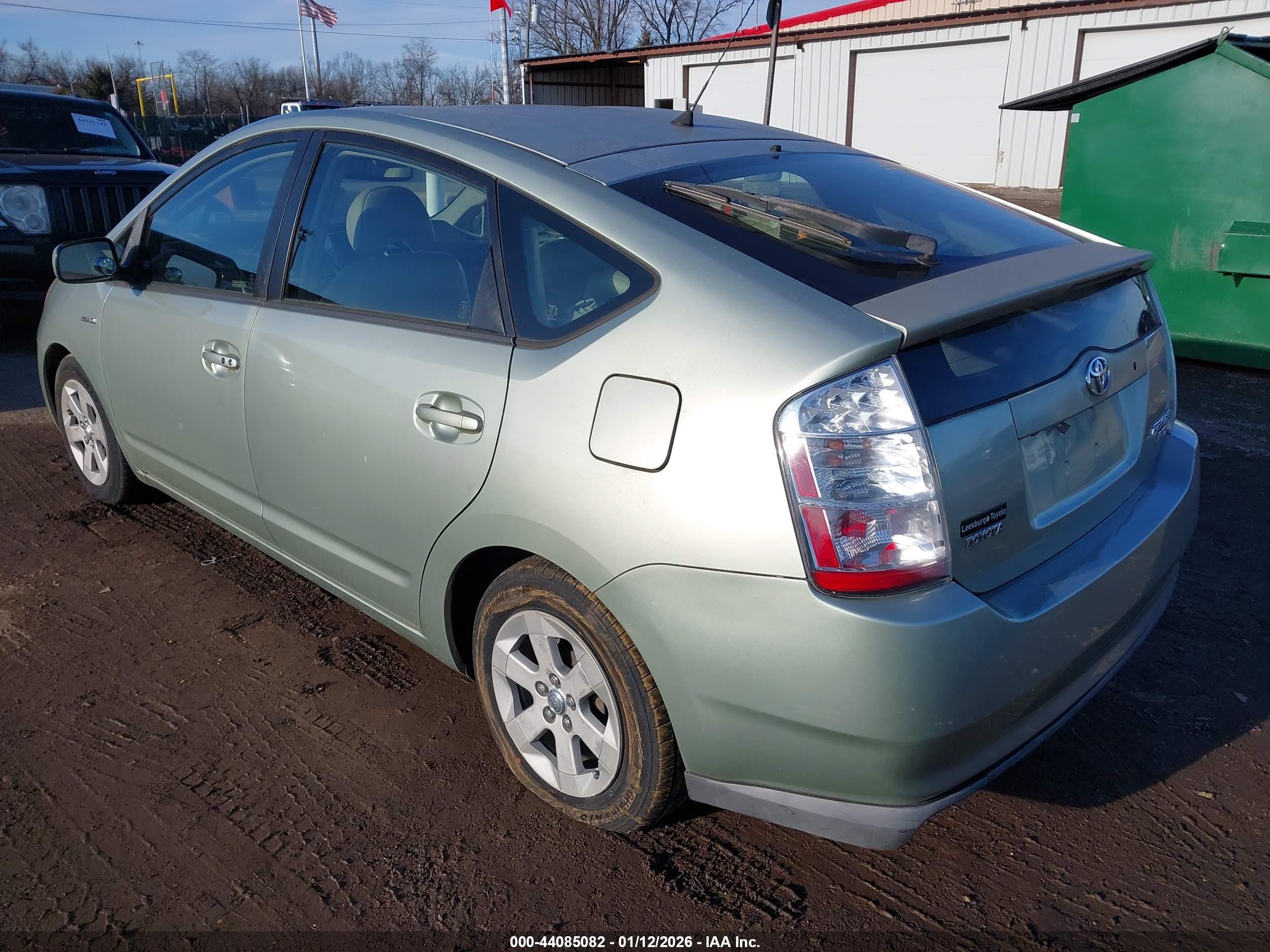 TOYOTA PRIUS image 3
