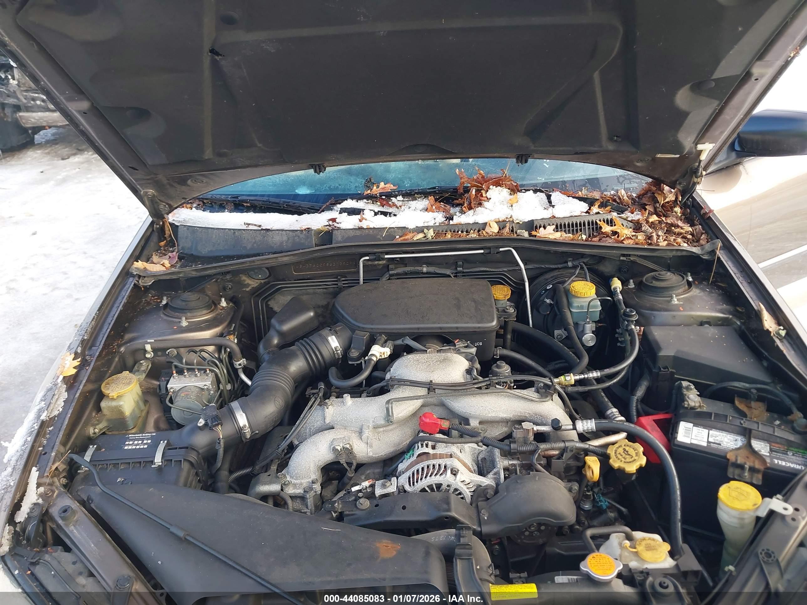 SUBARU OUTBACK image 10