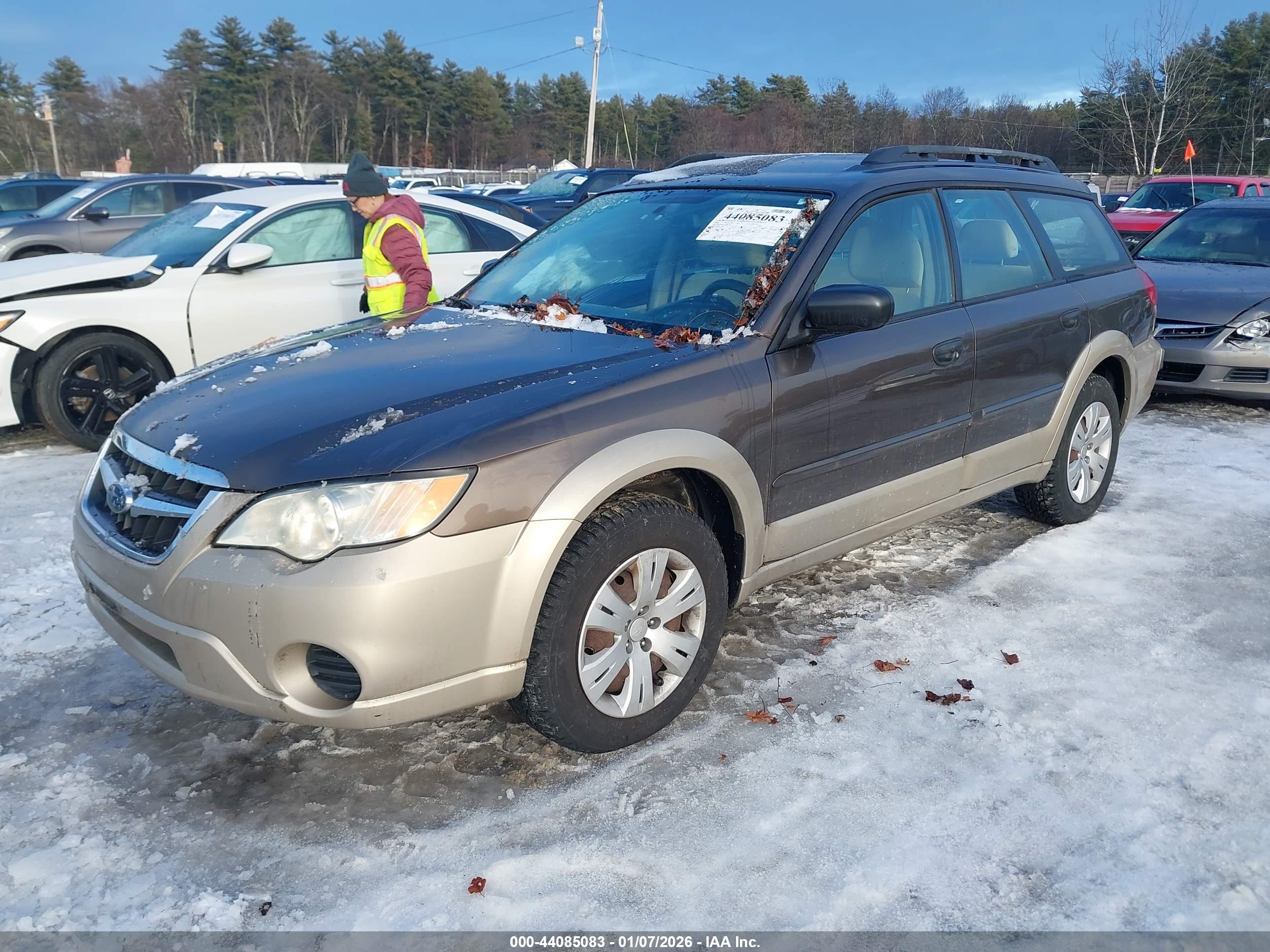 SUBARU OUTBACK image 2