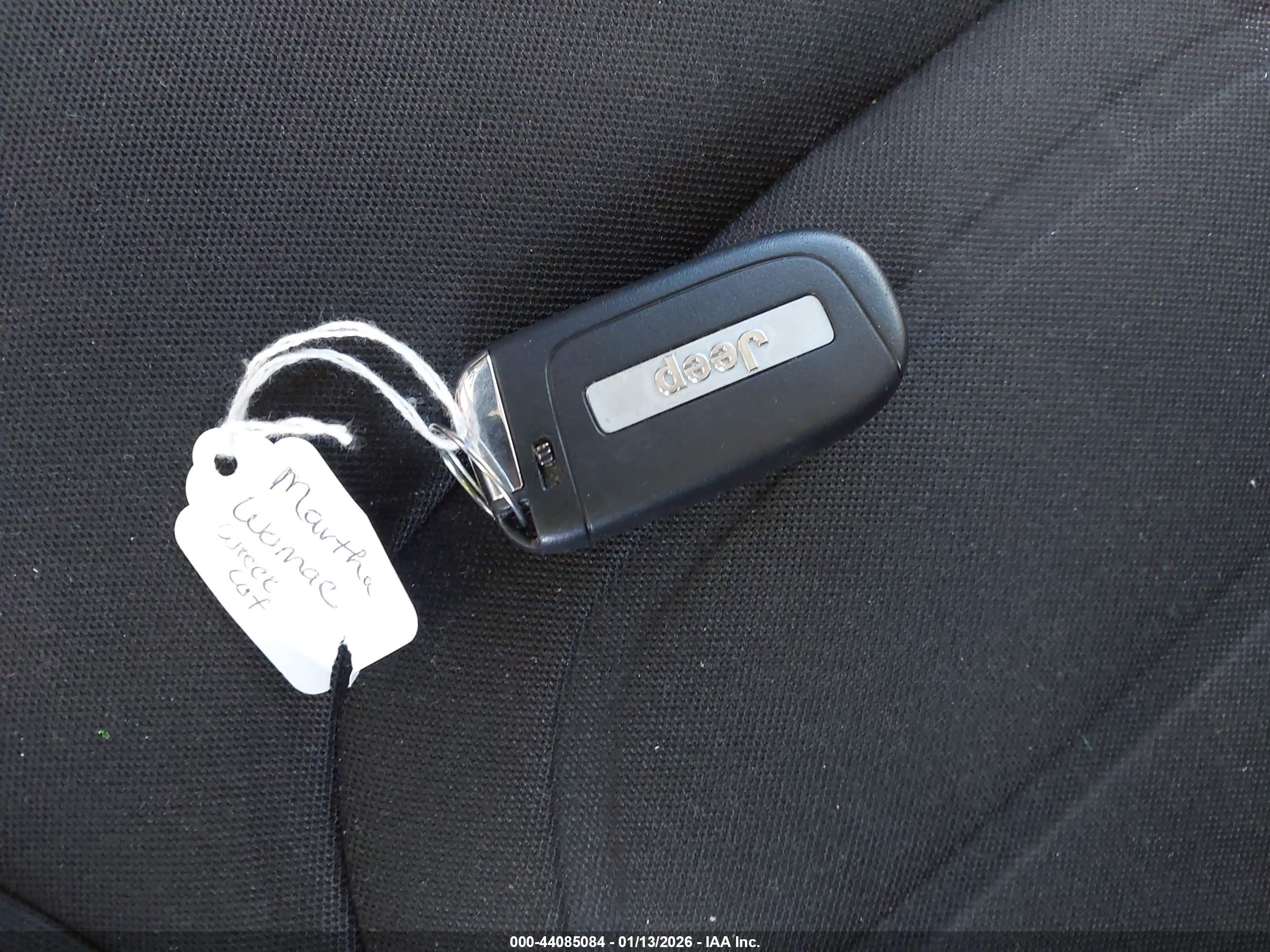 JEEP RENEGADE image 11