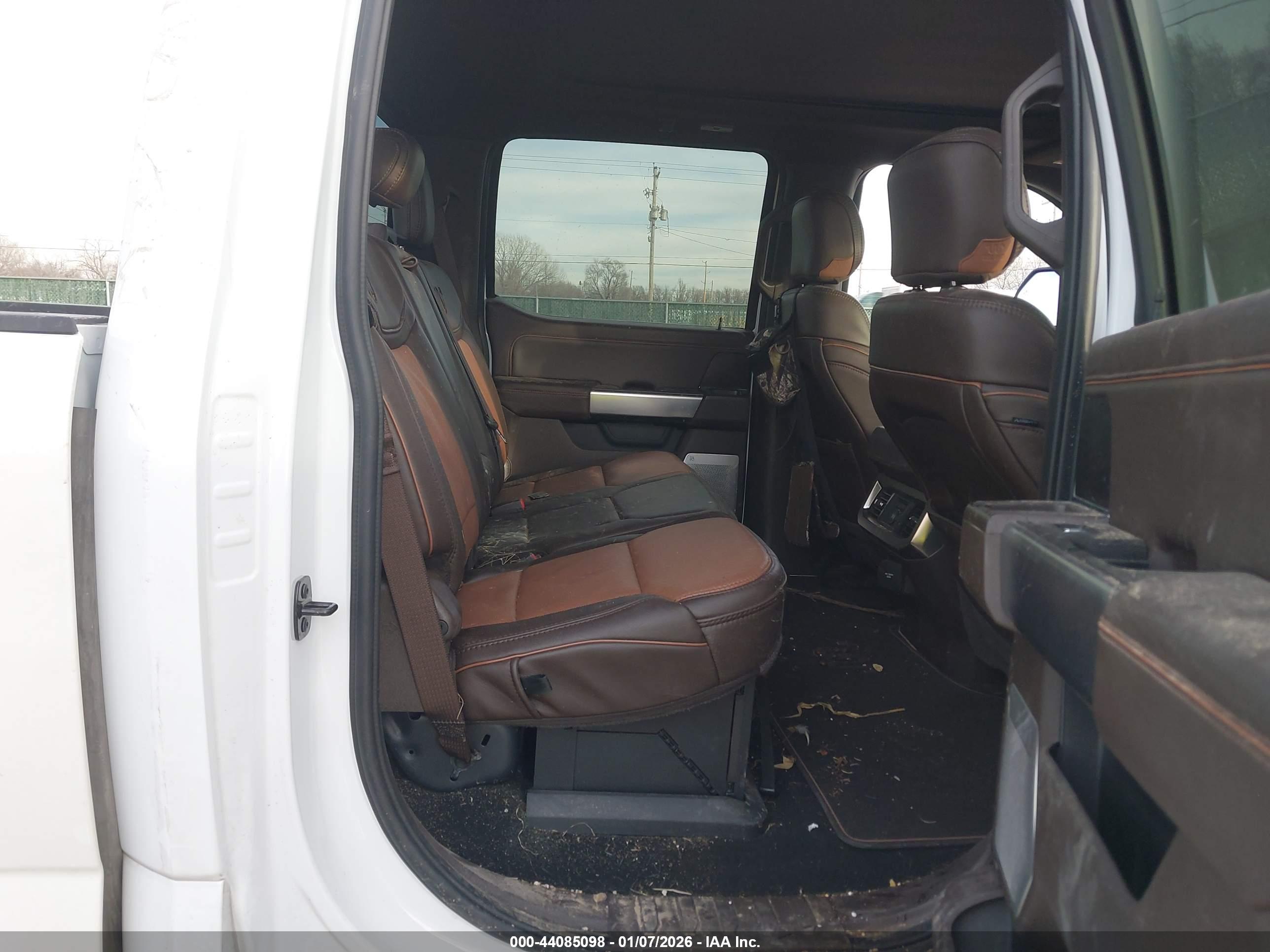 FORD F-250 image 8