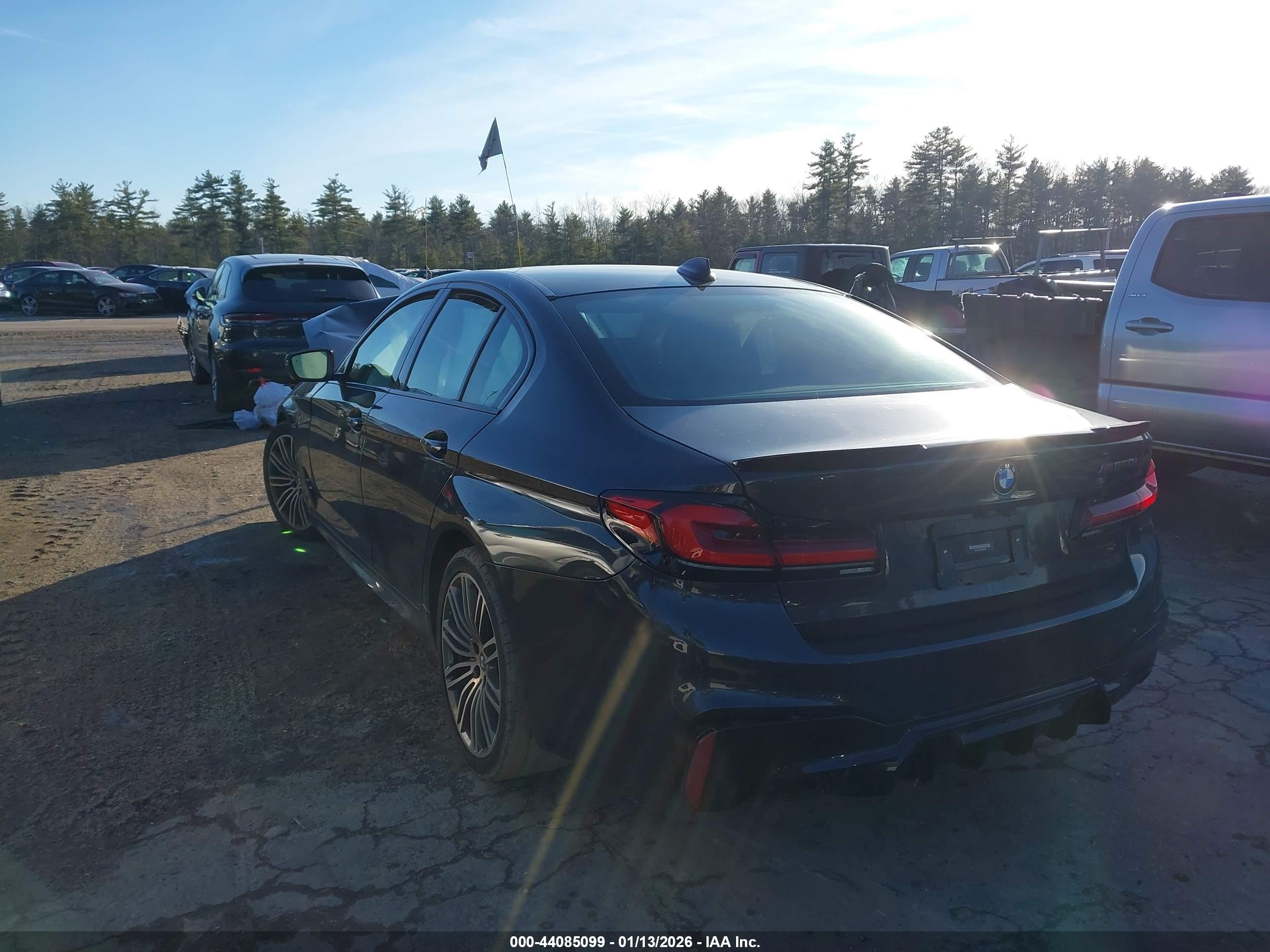 BMW M550I image 3