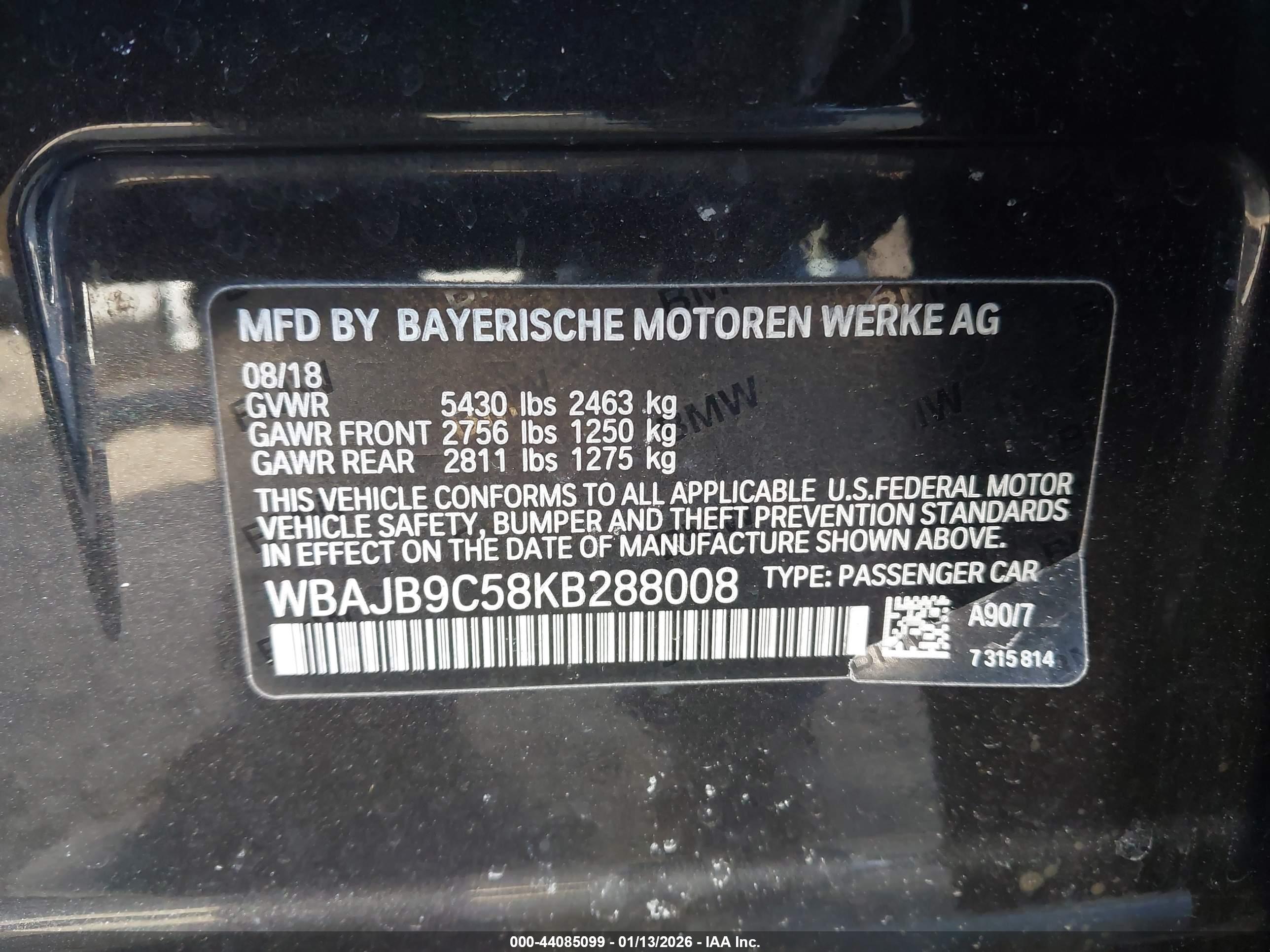 BMW M550I image 9