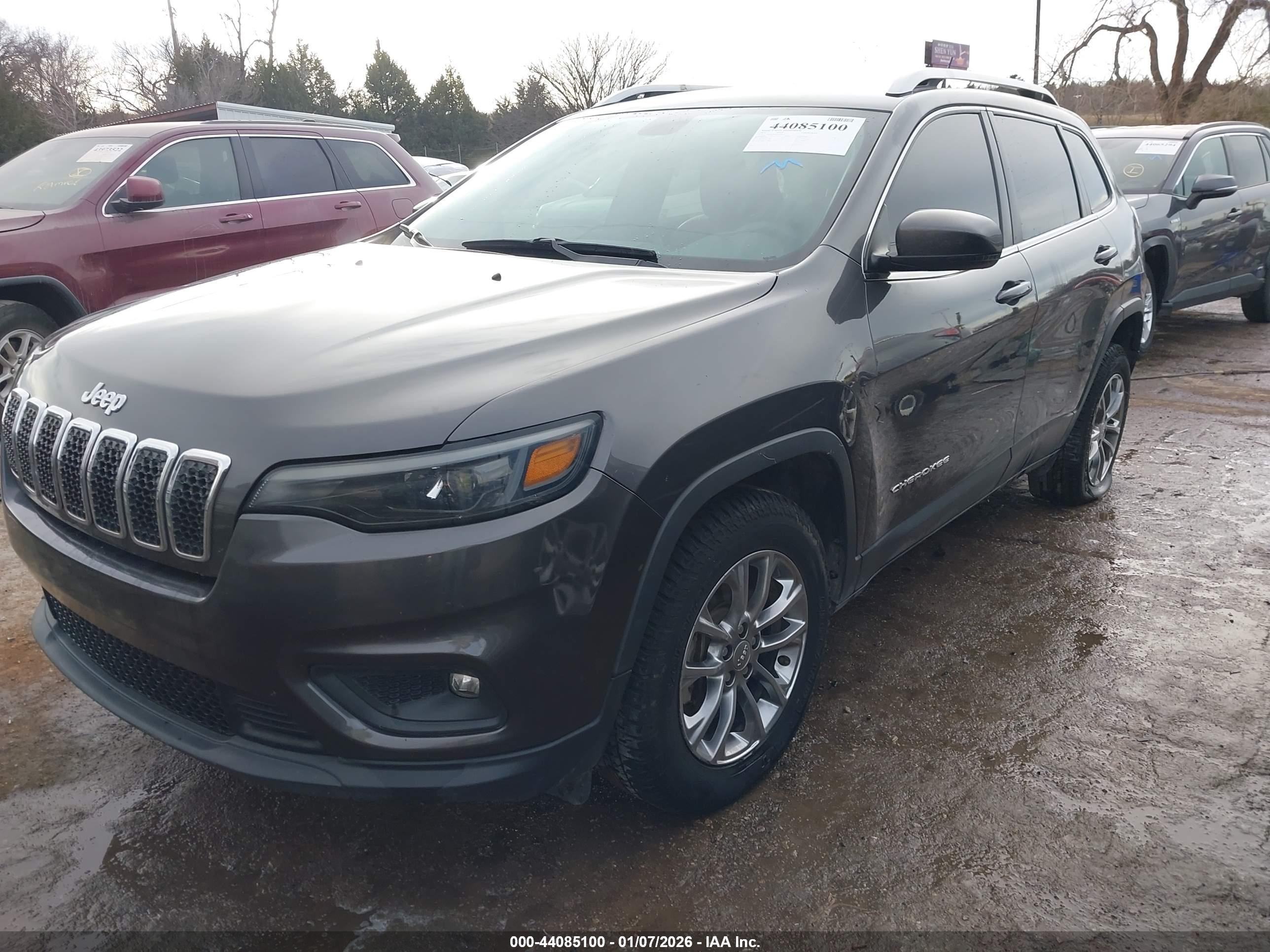 JEEP CHEROKEE image 2