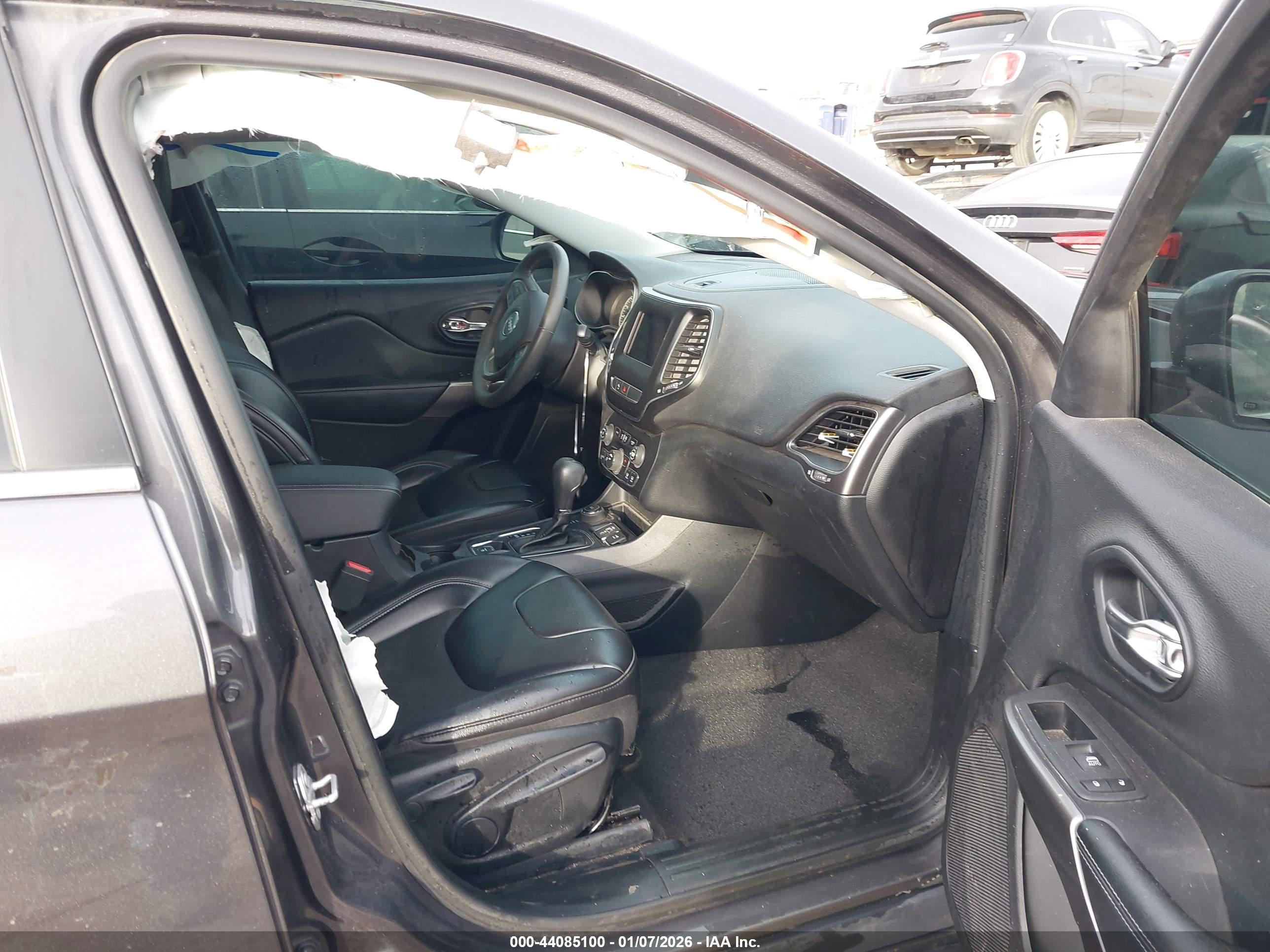 JEEP CHEROKEE image 5