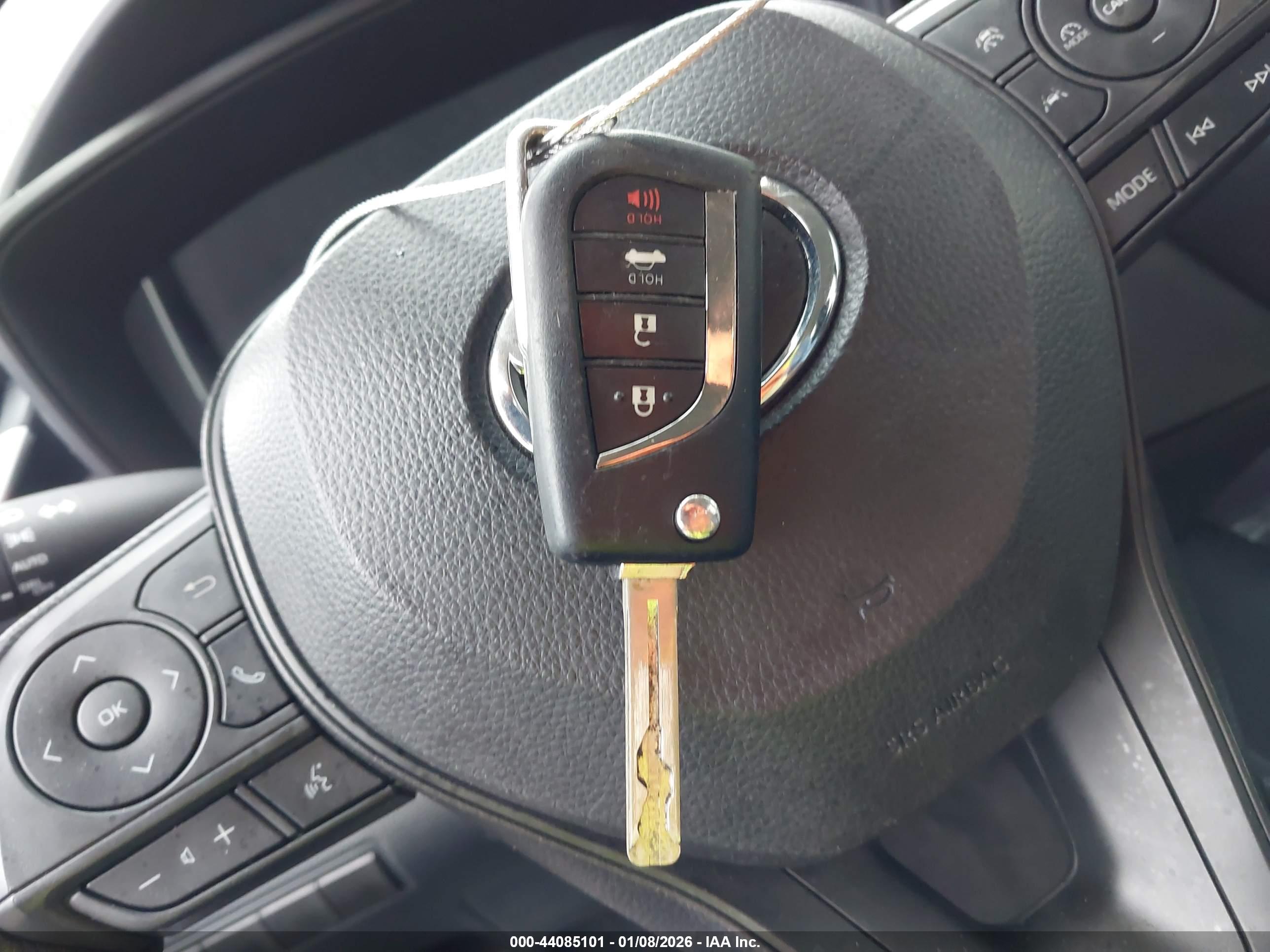 TOYOTA COROLLA image 11