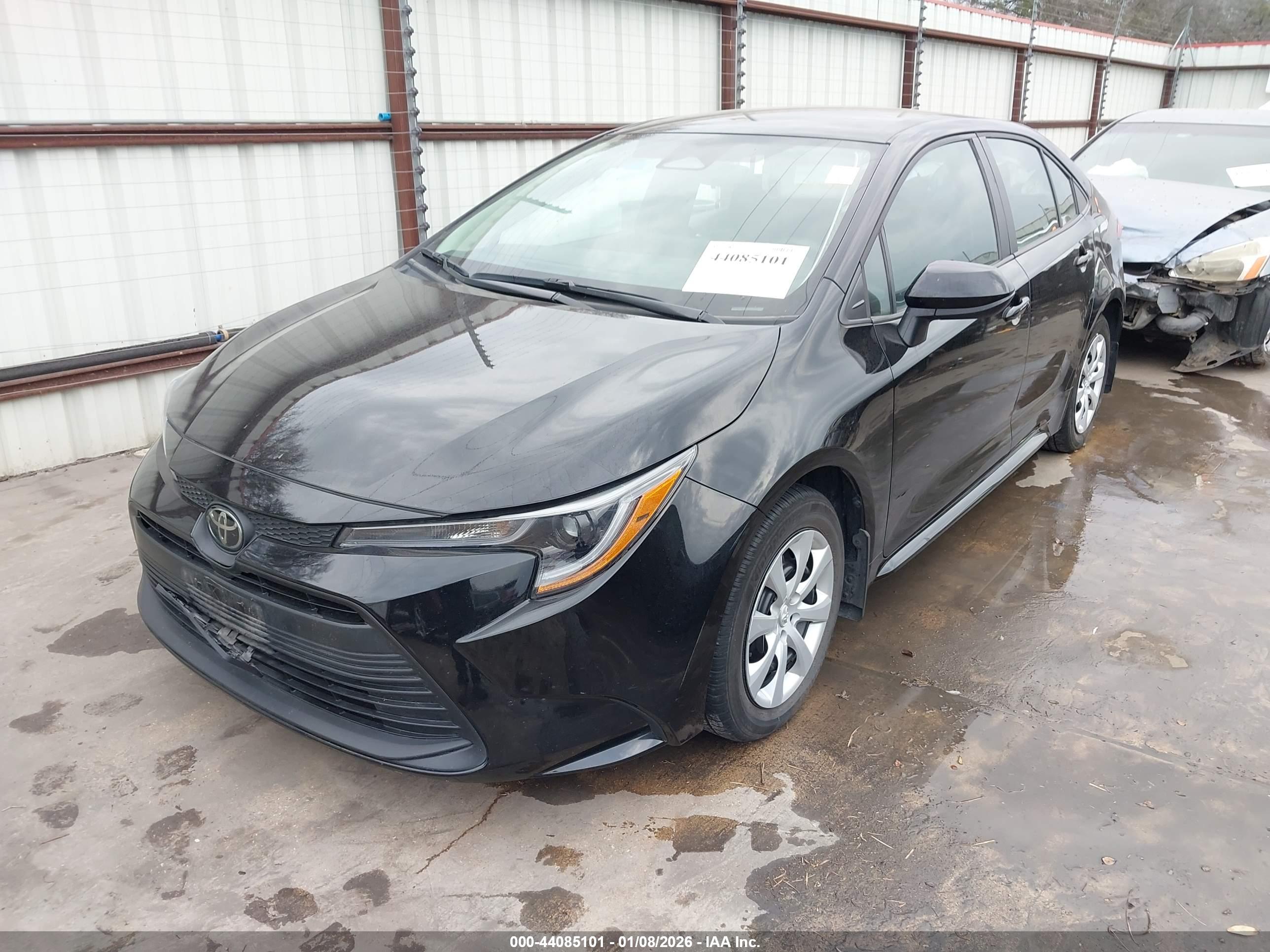 TOYOTA COROLLA image 2
