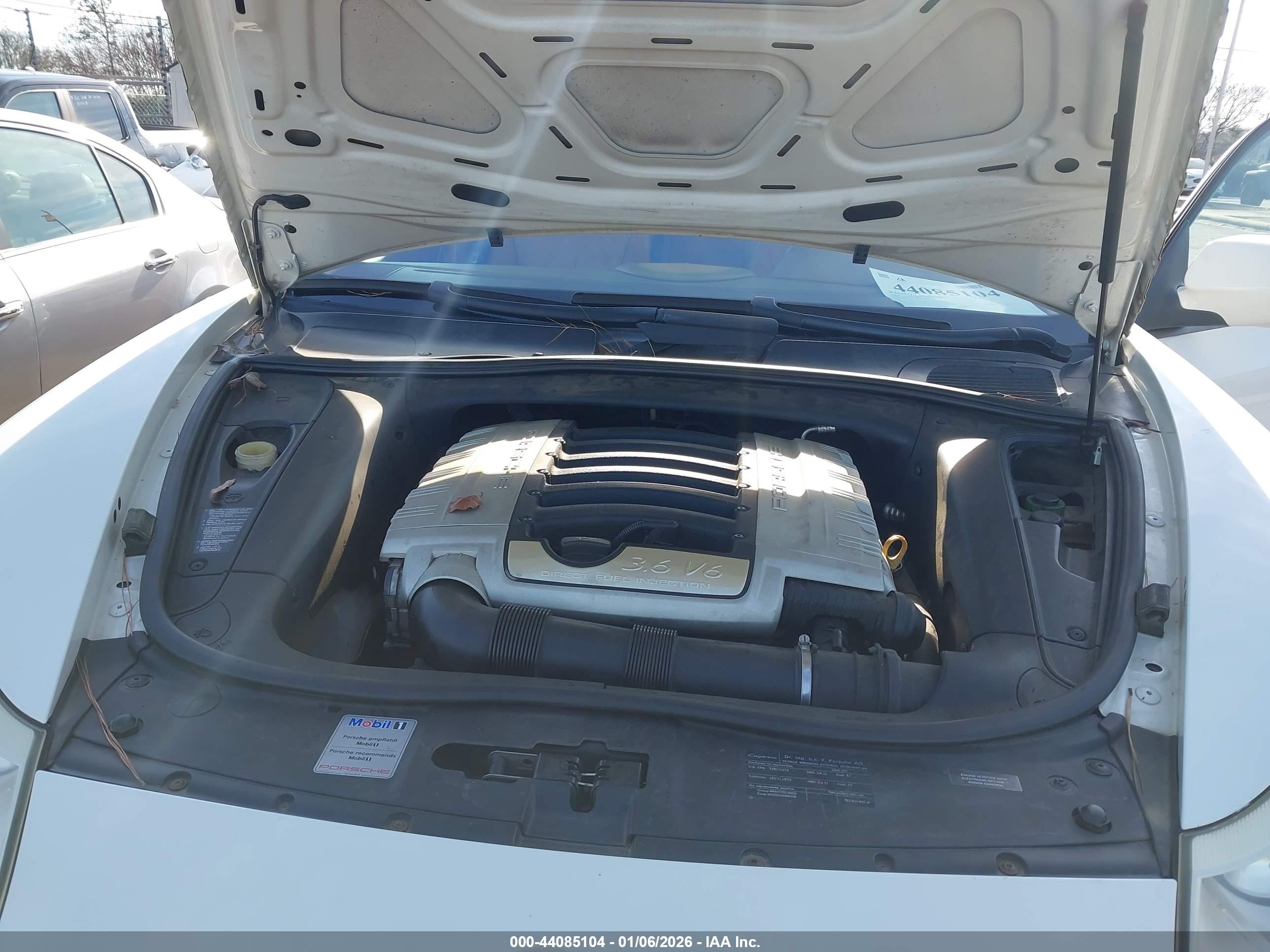 PORSCHE CAYENNE image 10