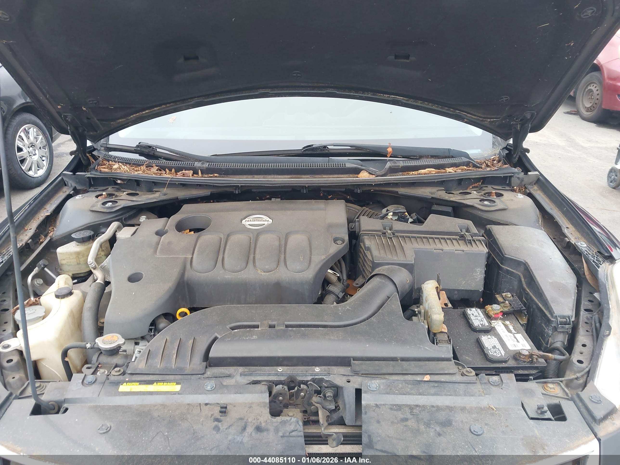 NISSAN ALTIMA image 10