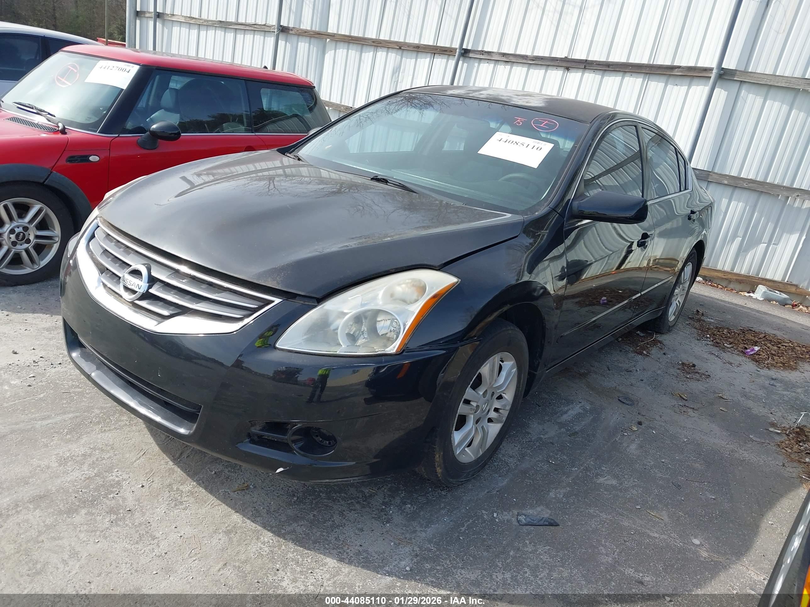 NISSAN ALTIMA image 2