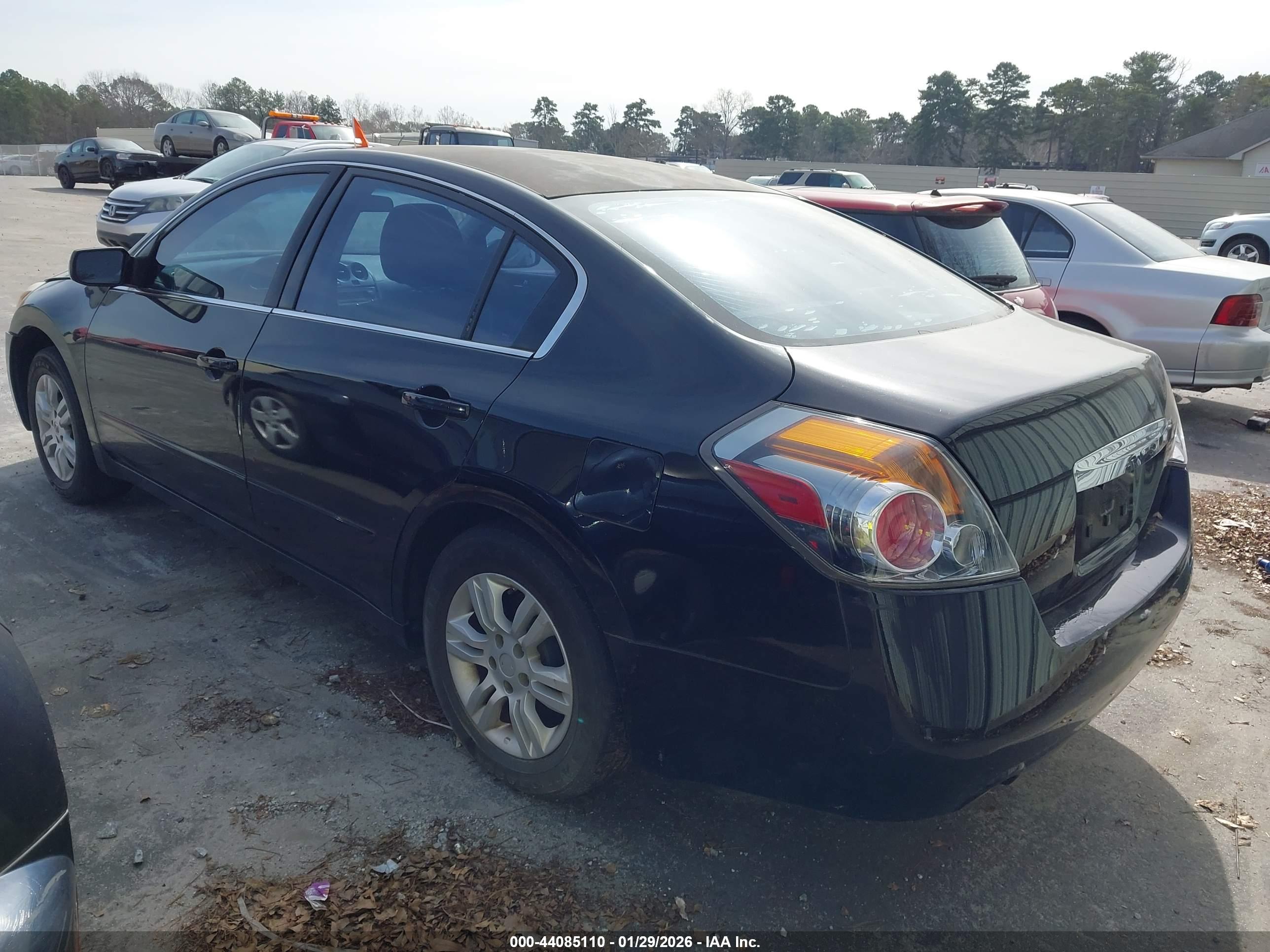 NISSAN ALTIMA image 3