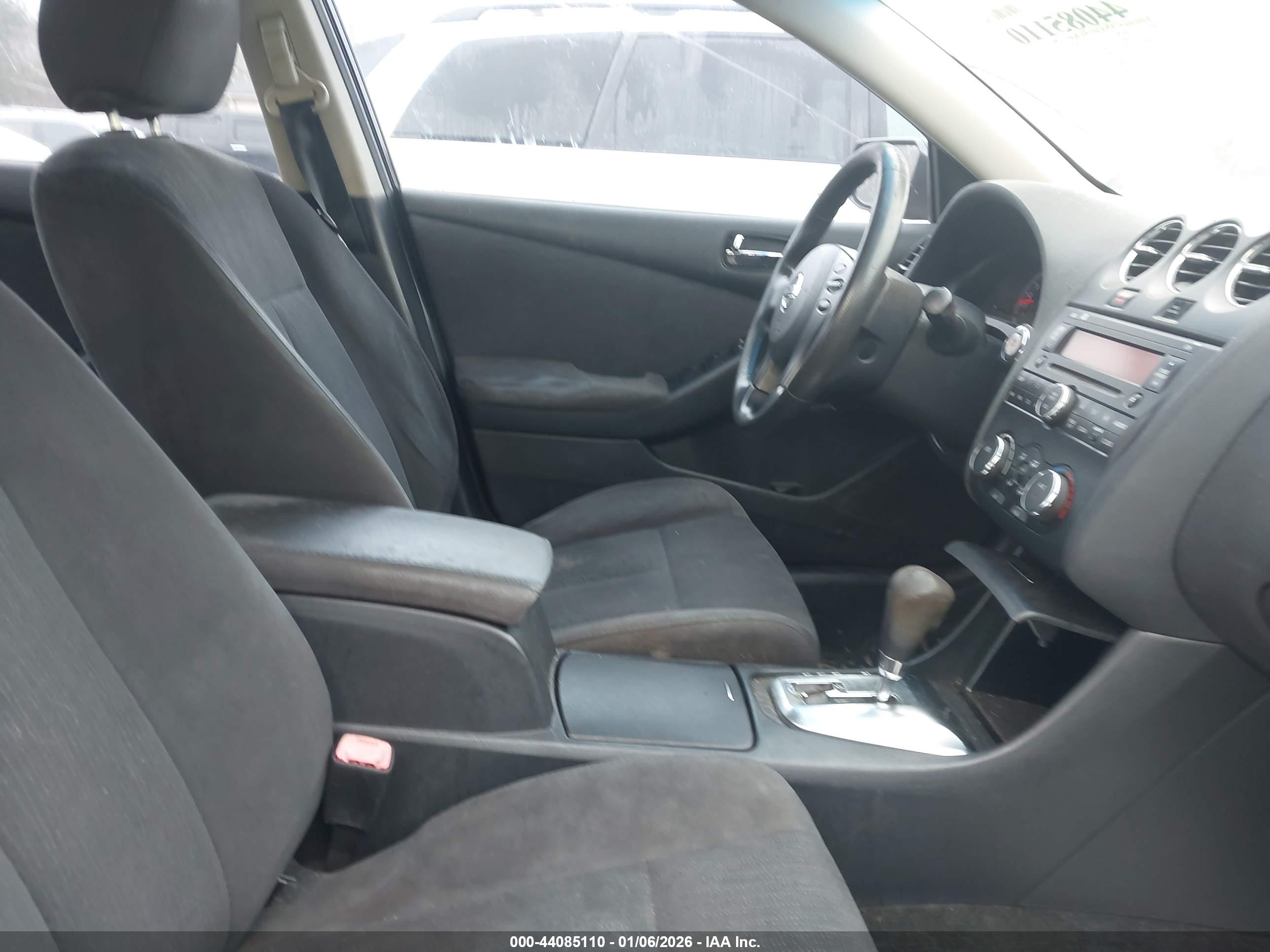 NISSAN ALTIMA image 5