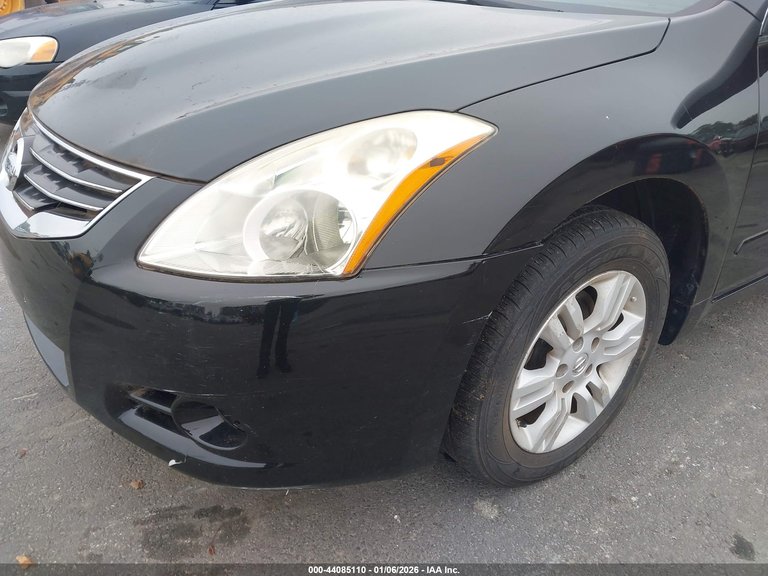 NISSAN ALTIMA image 6