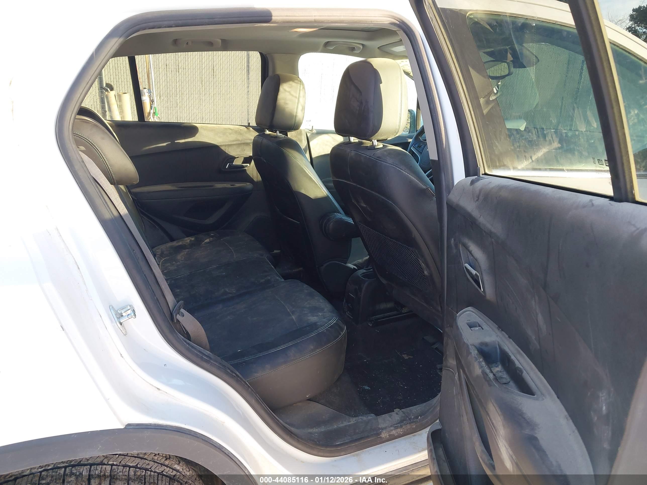 CHEVROLET TRAX image 8