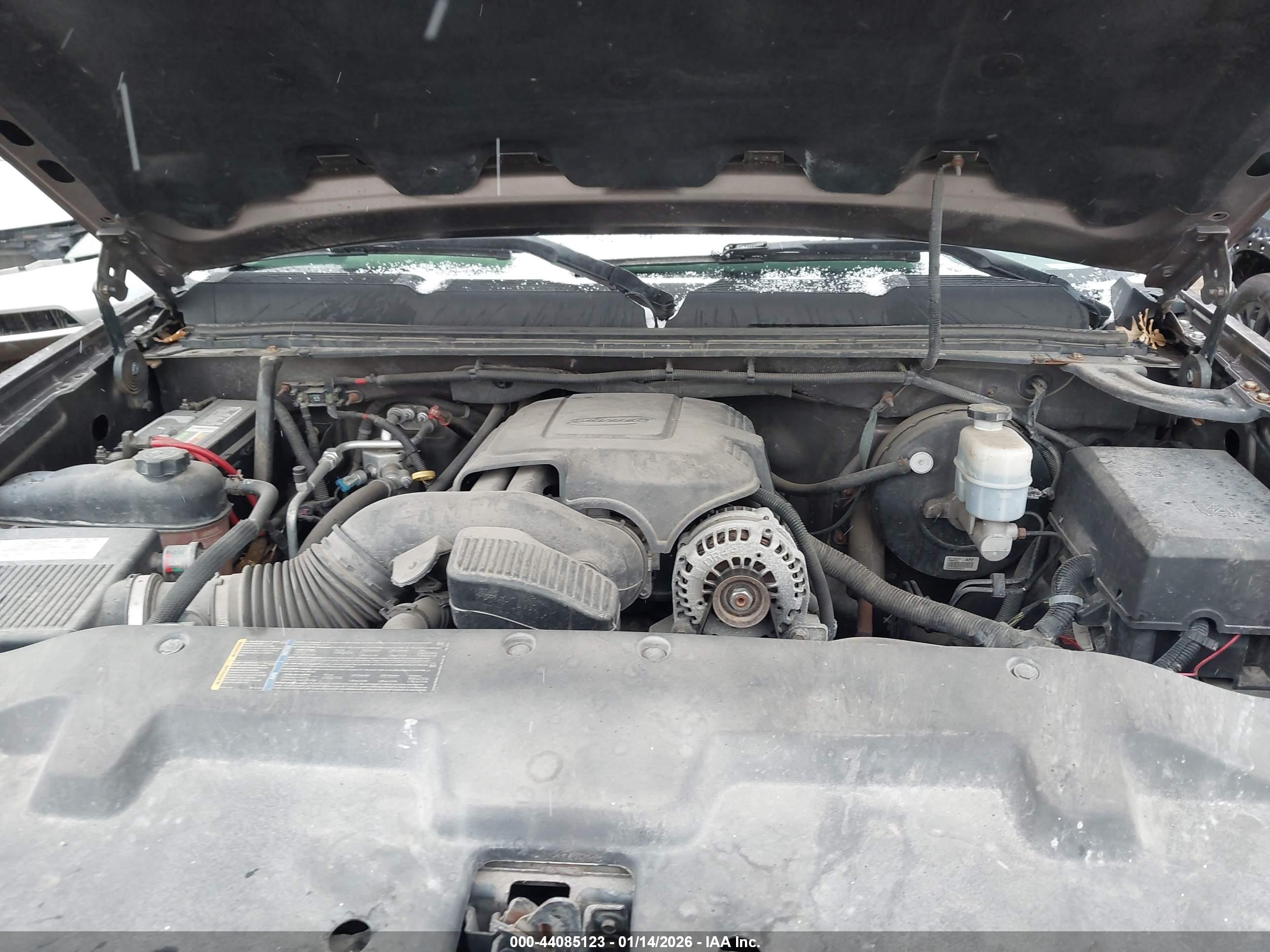 CHEVROLET SILVERADO image 10