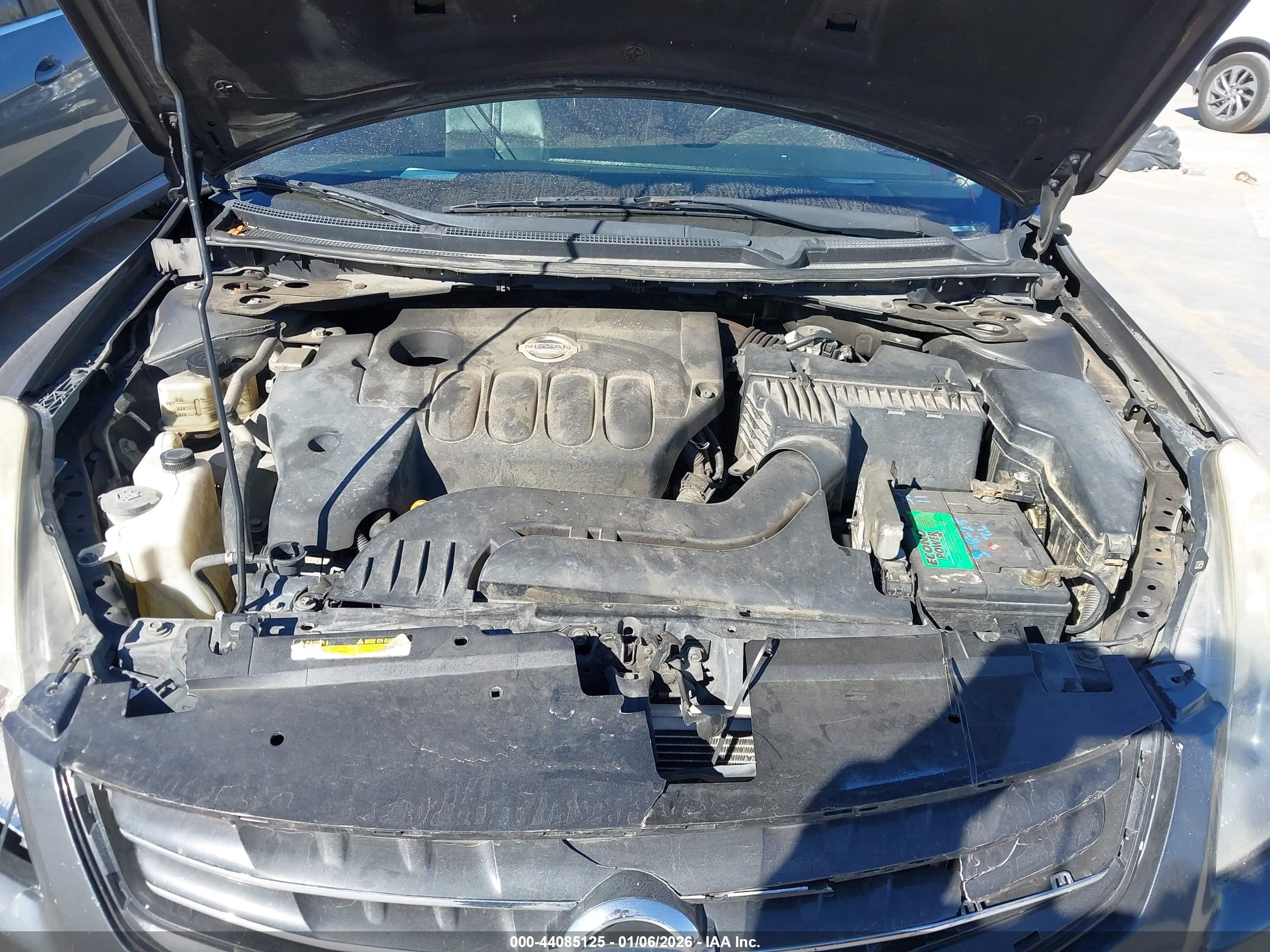 NISSAN ALTIMA image 10